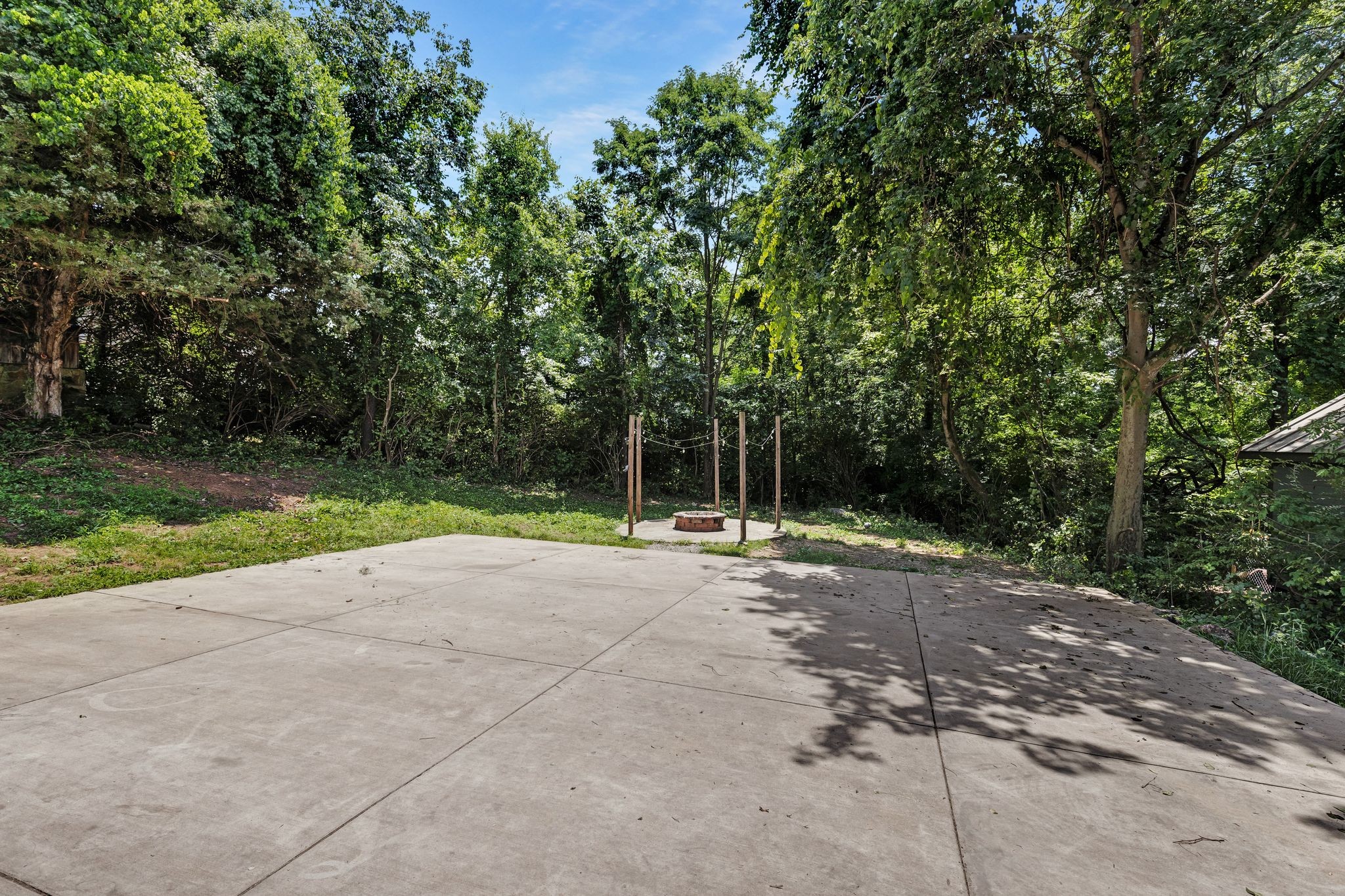 113 Bart Dr Property Photo 32