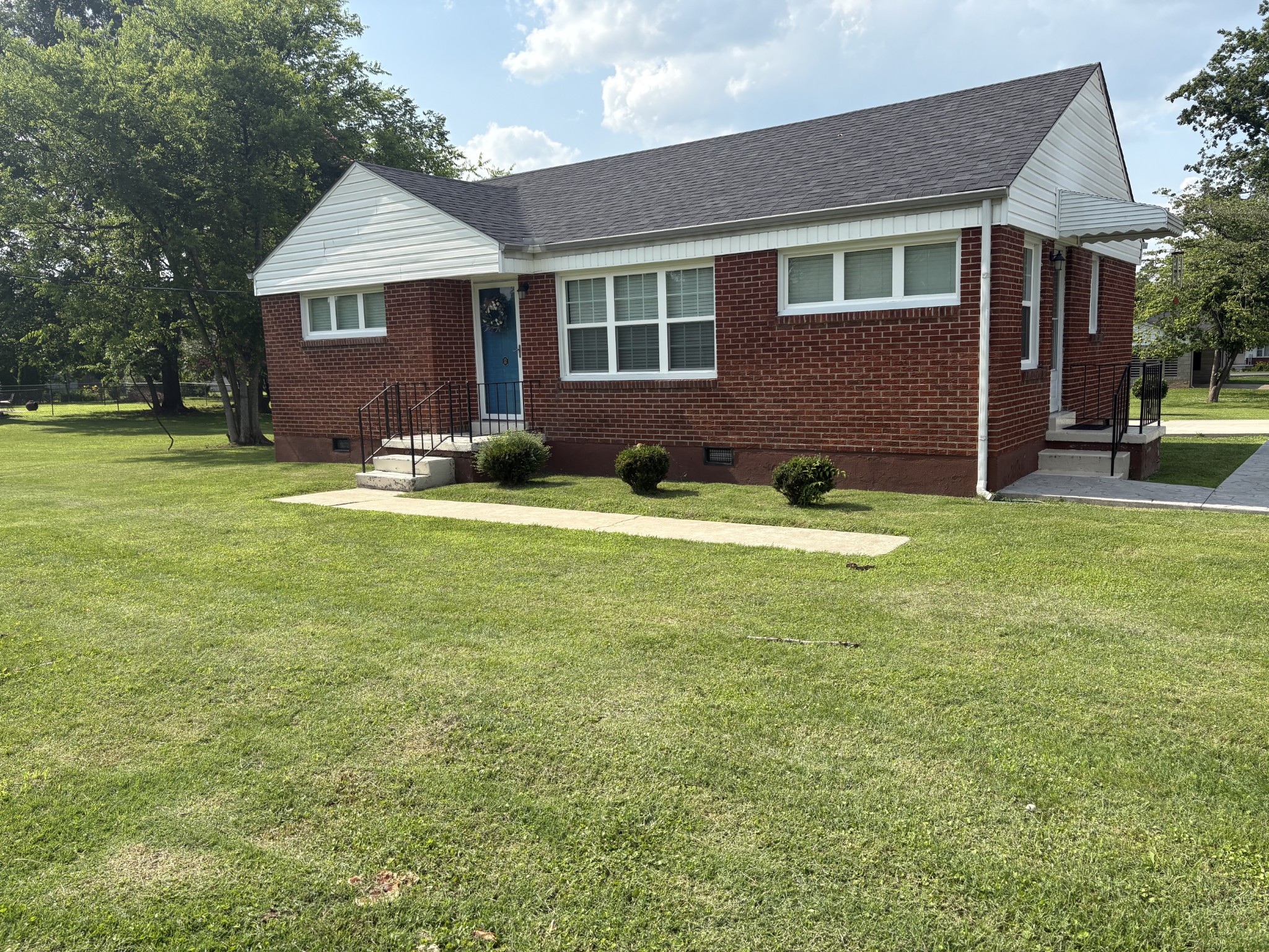 804 Morgan St Property Photo 2