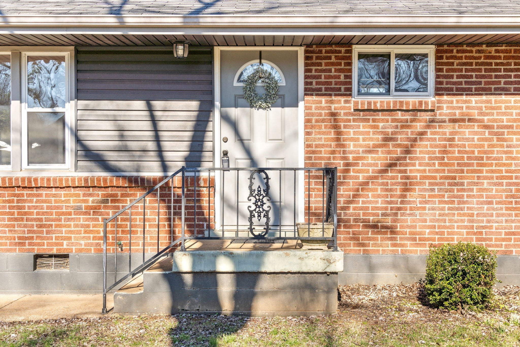 207 Park Ln Property Photo 4