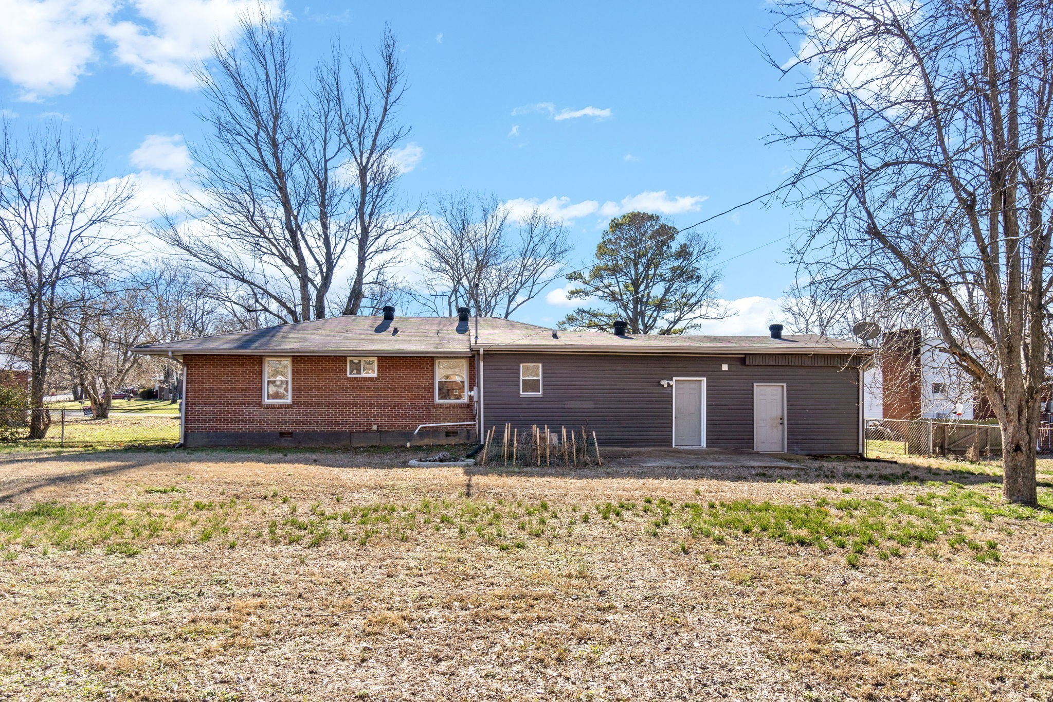 207 Park Ln Property Photo 26