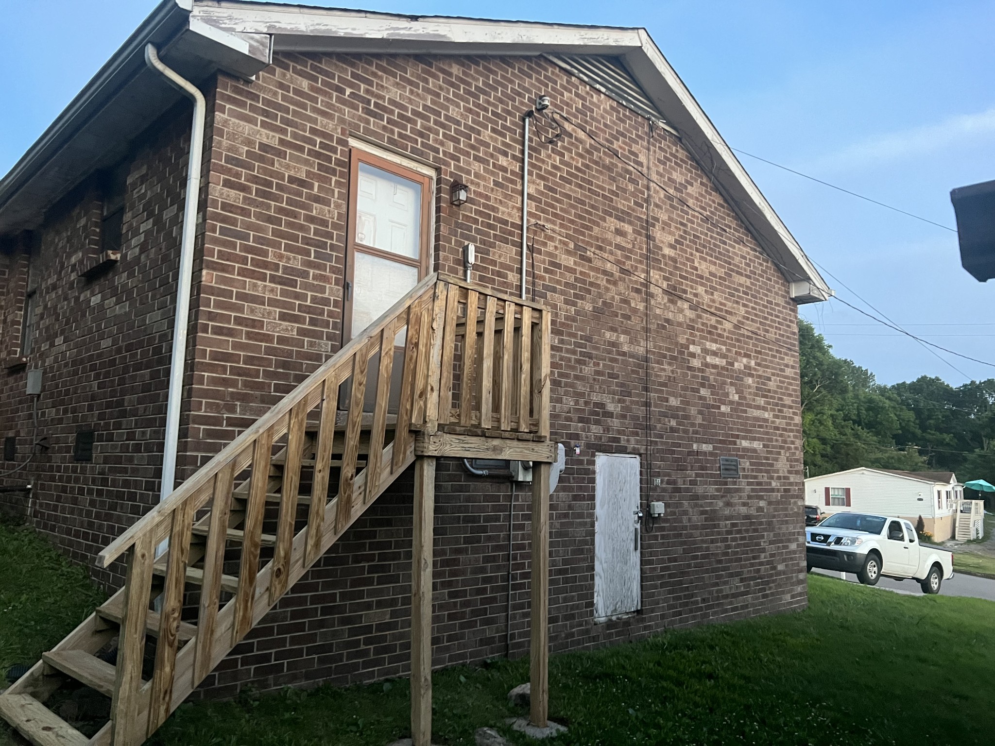 2715 Bullock Ave Property Photo 3