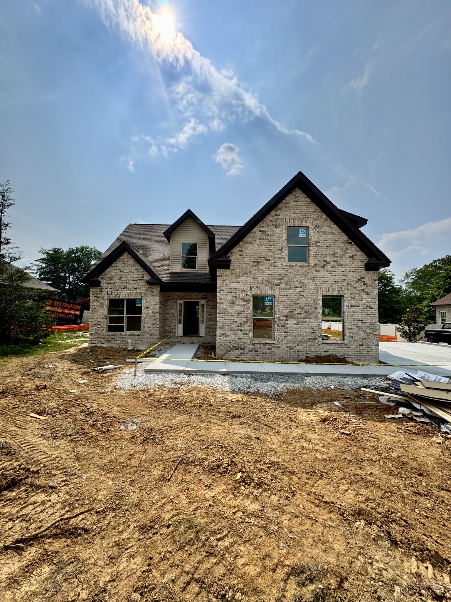 835 Lexington Circle Property Photo 1
