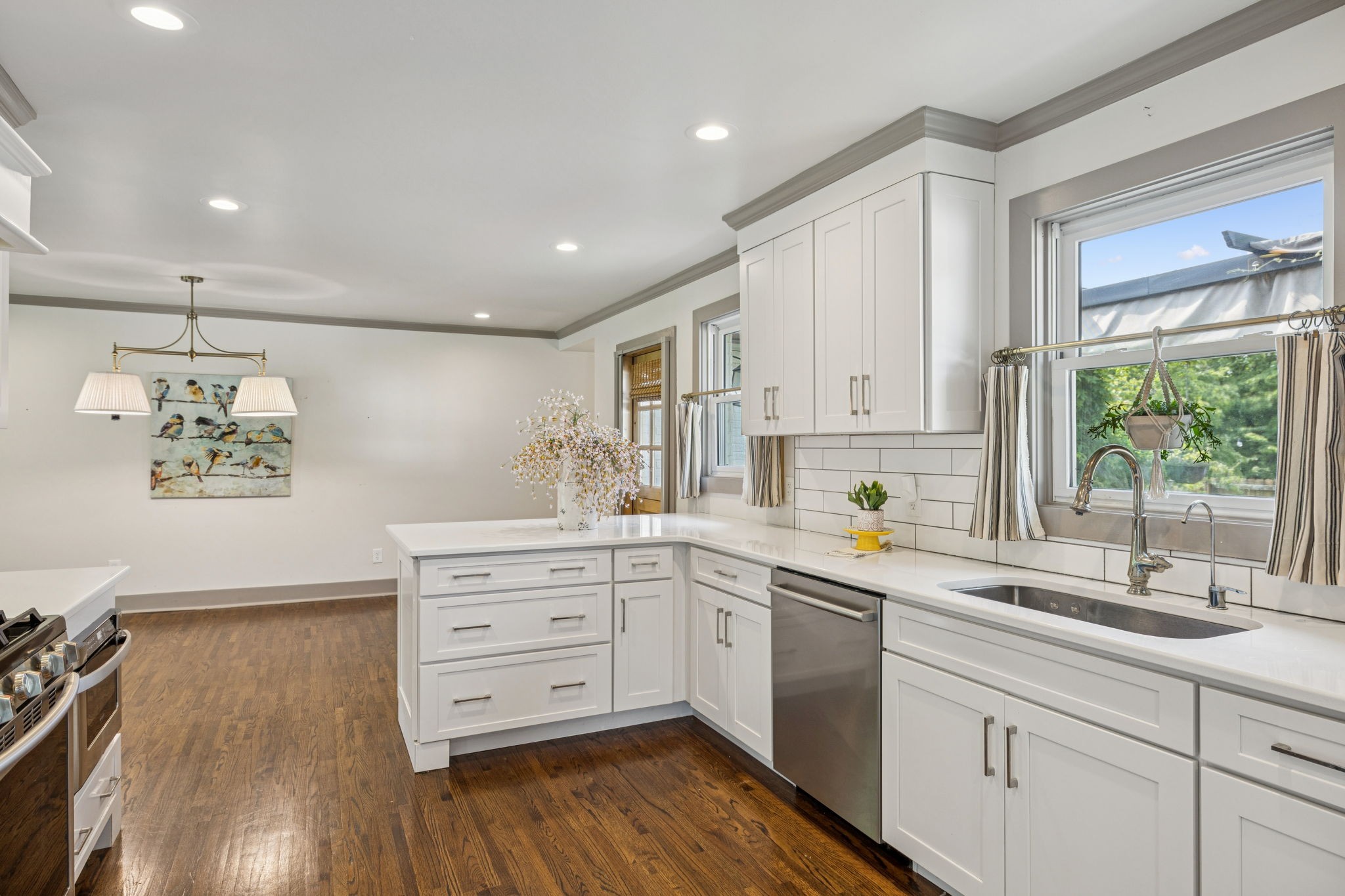 200 James Ave Property Photo 13