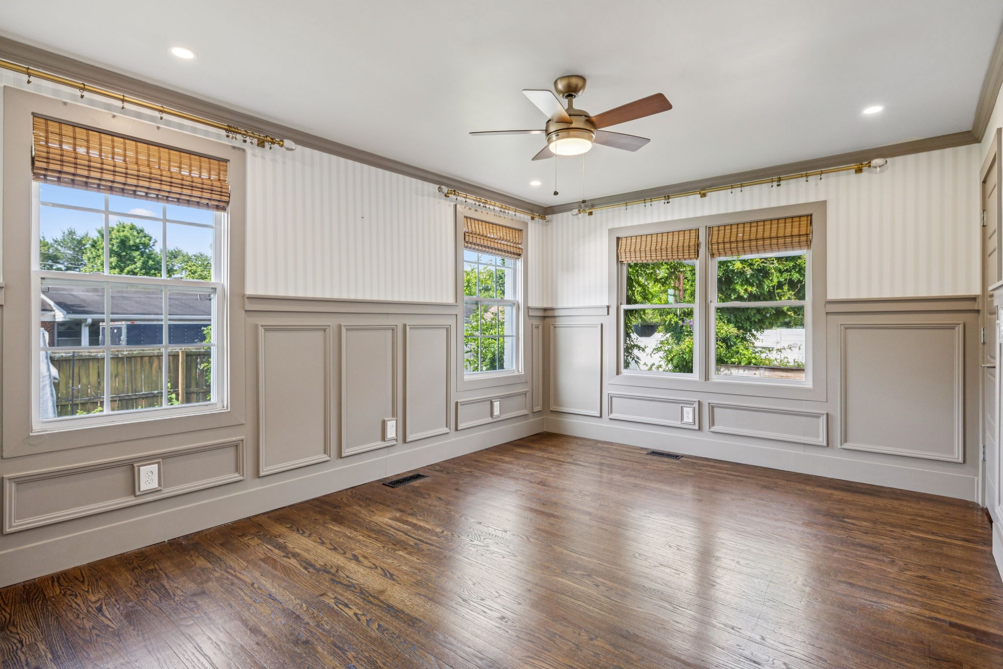 200 James Ave Property Photo 20