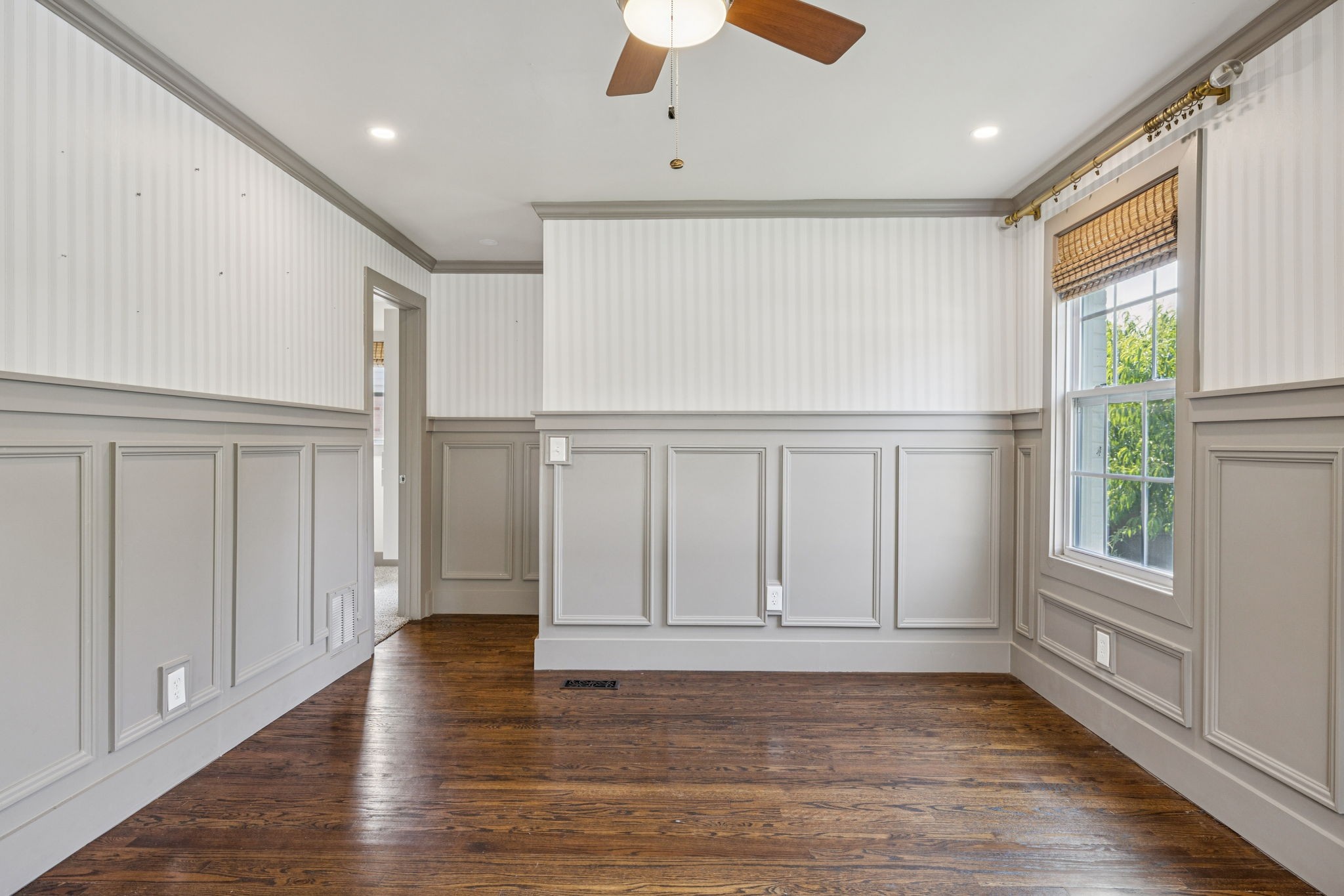 200 James Ave Property Photo 23