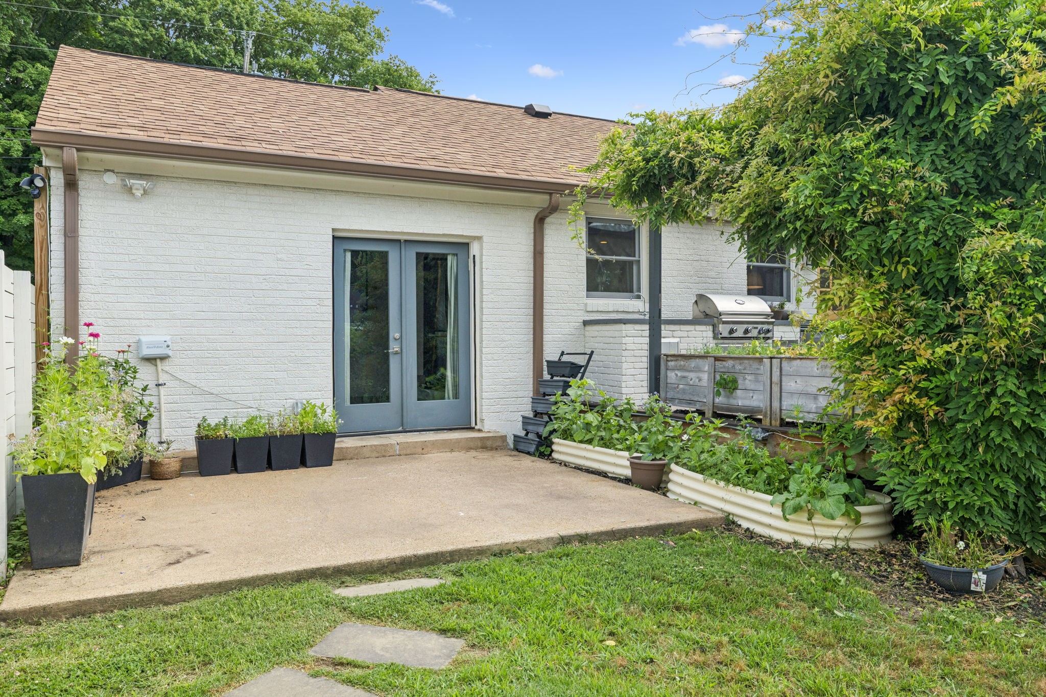 200 James Ave Property Photo 42