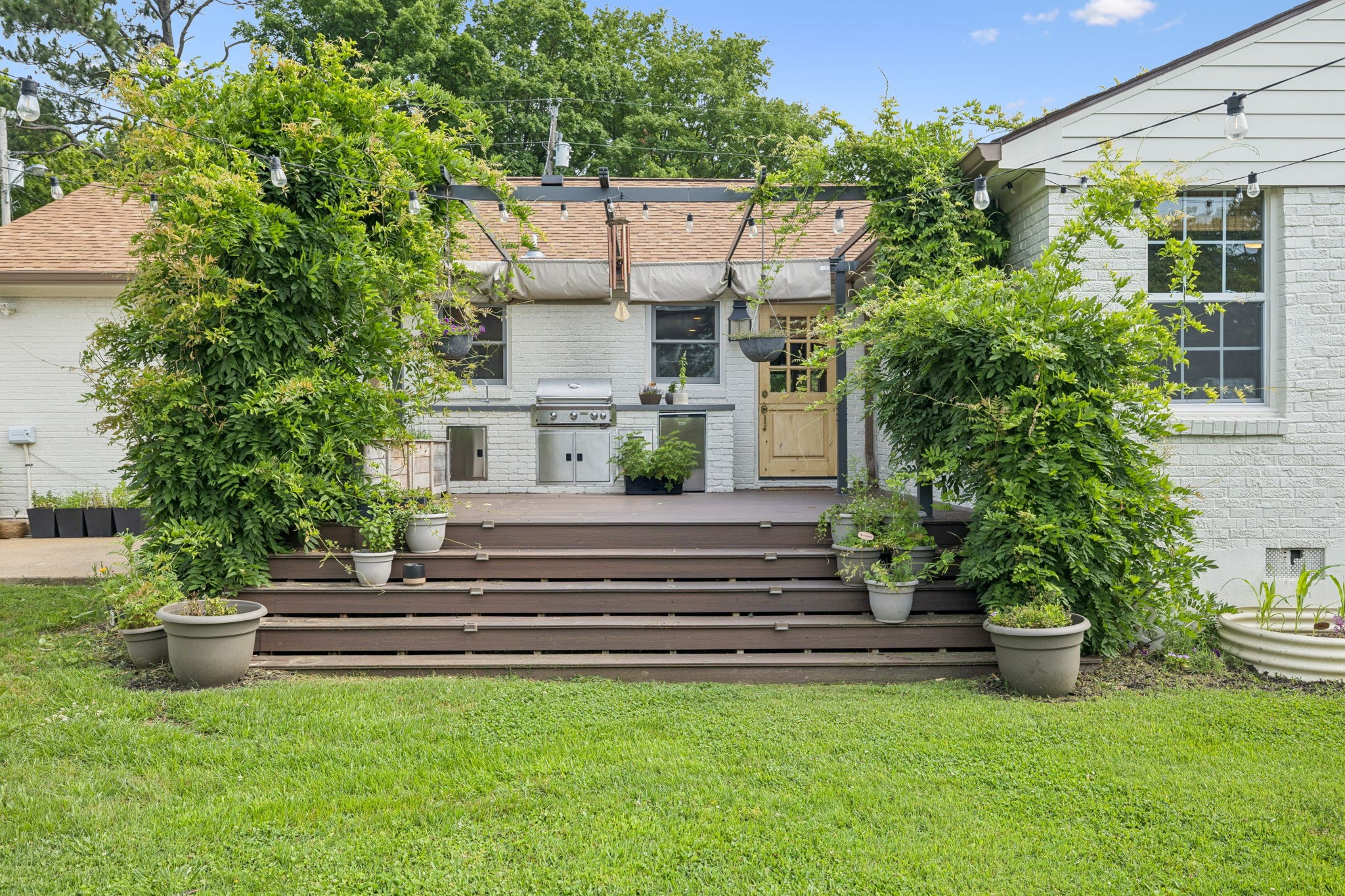 200 James Ave Property Photo 43