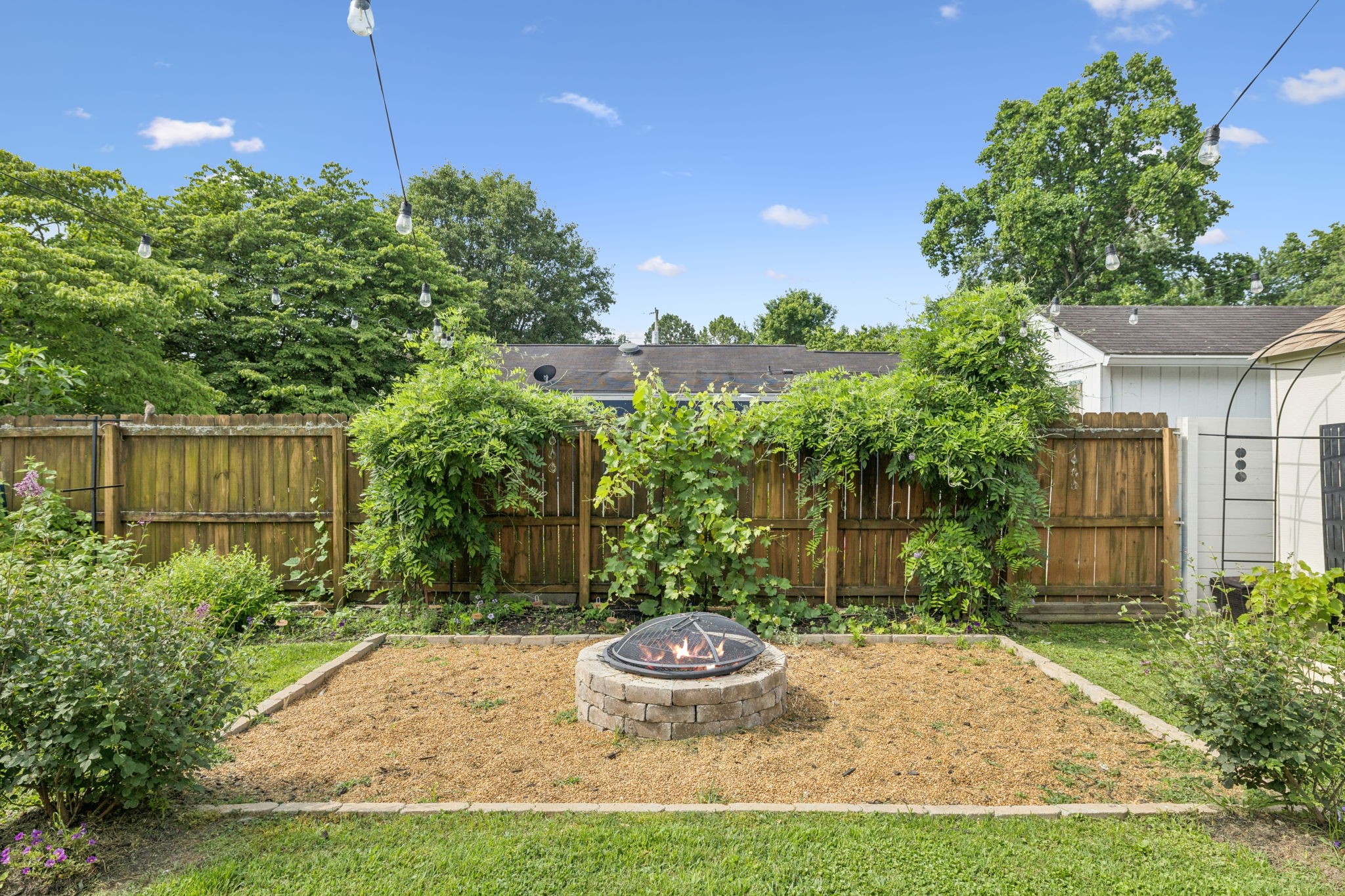 200 James Ave Property Photo 44