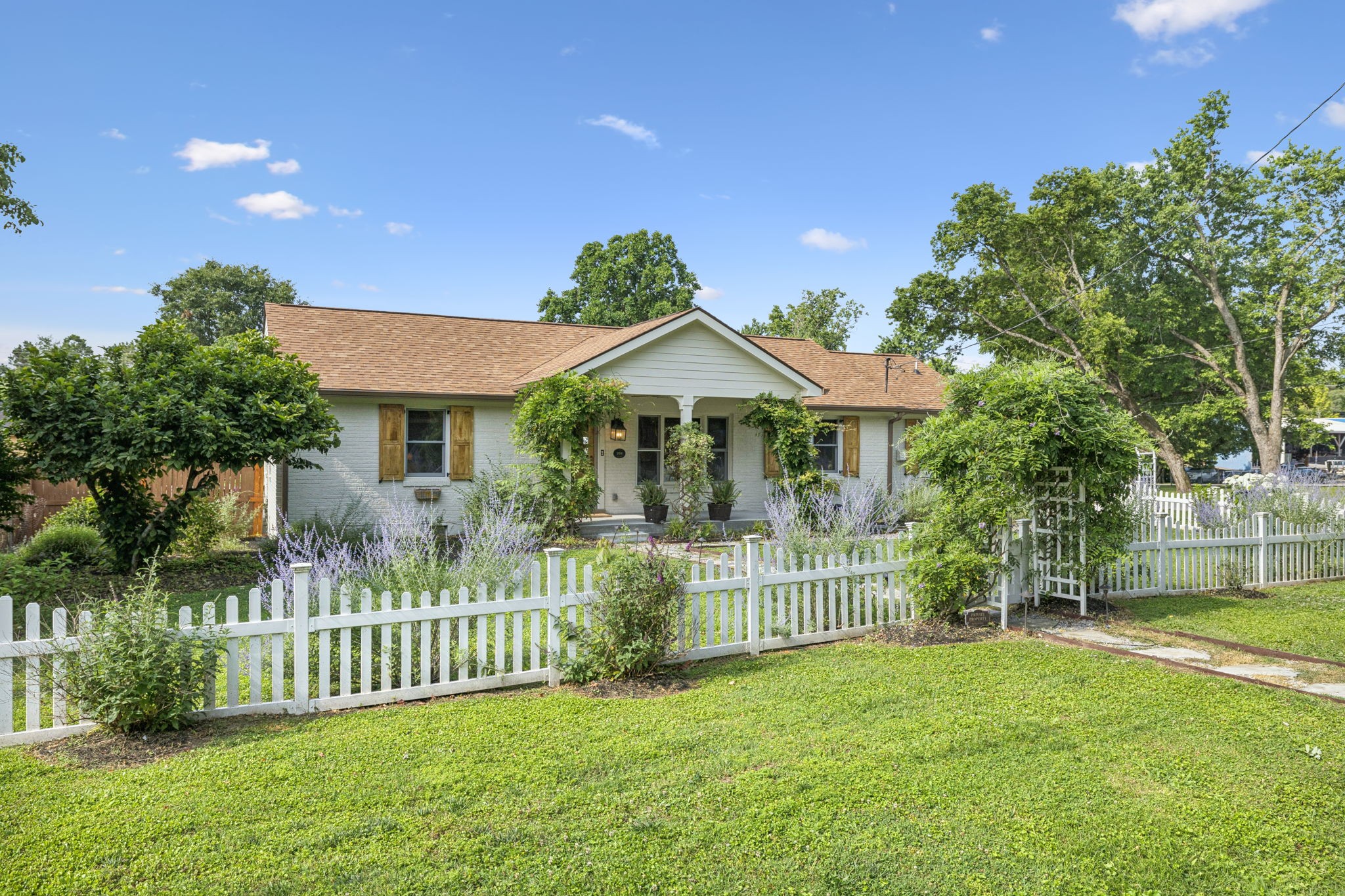 200 James Ave Property Photo 54