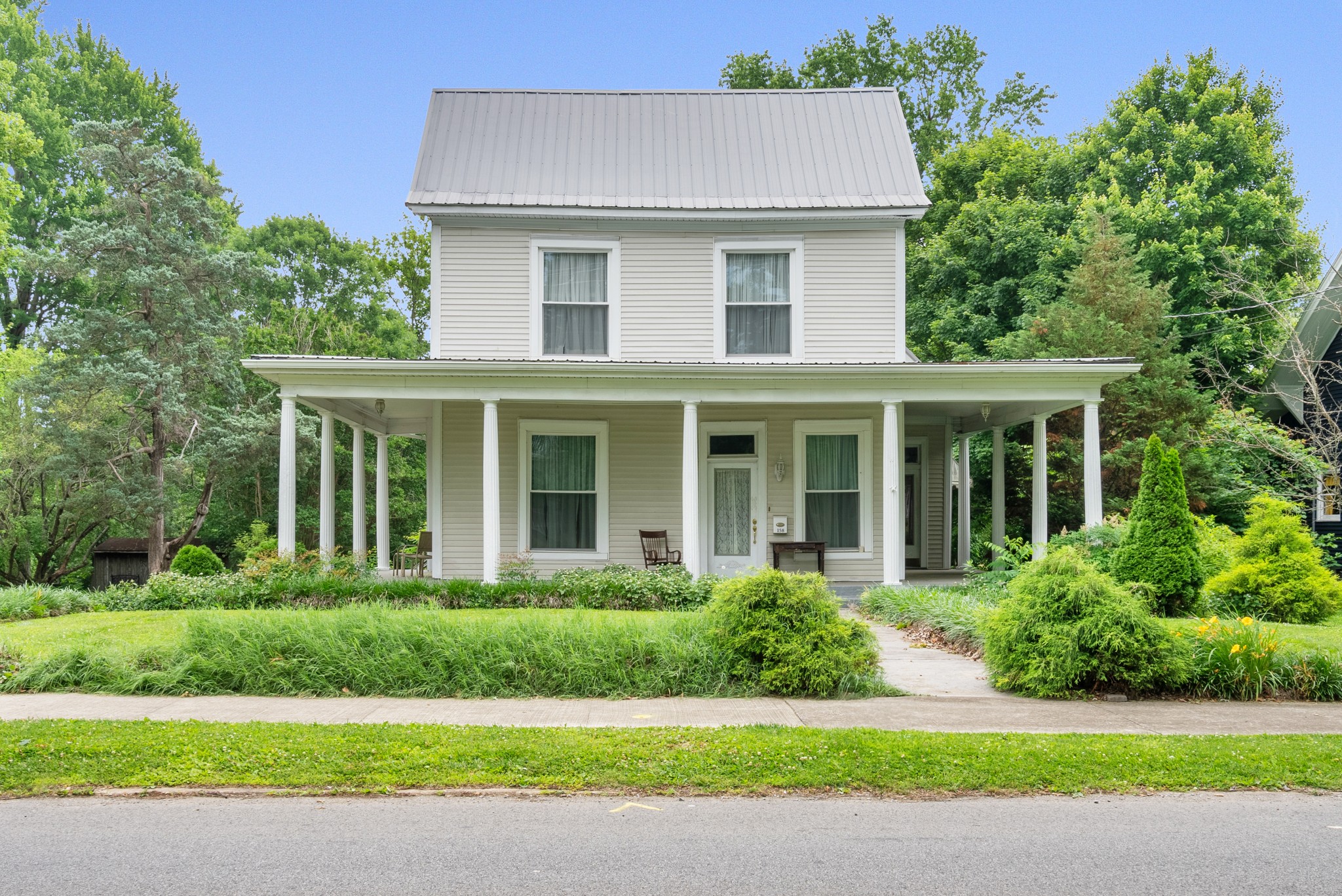 158 N Main St