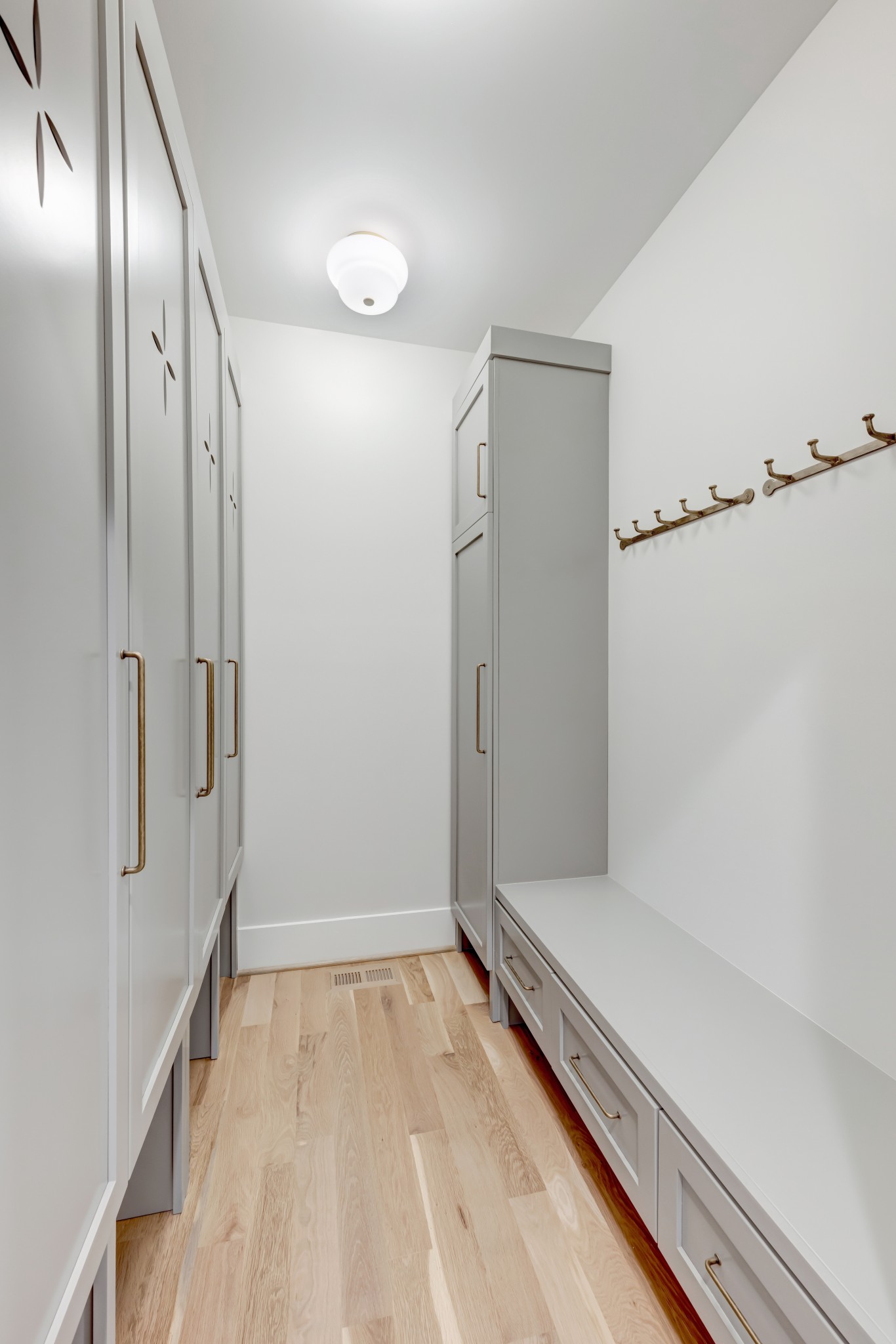 1402 Ashwood Ave Property Photo 32