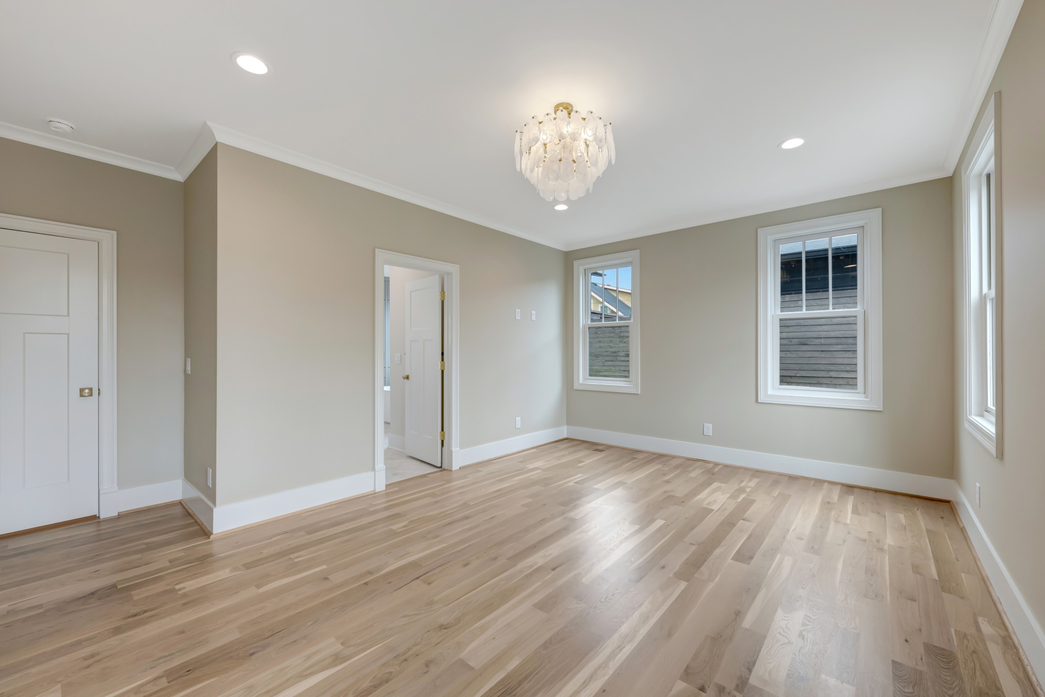 1402 Ashwood Ave Property Photo 34