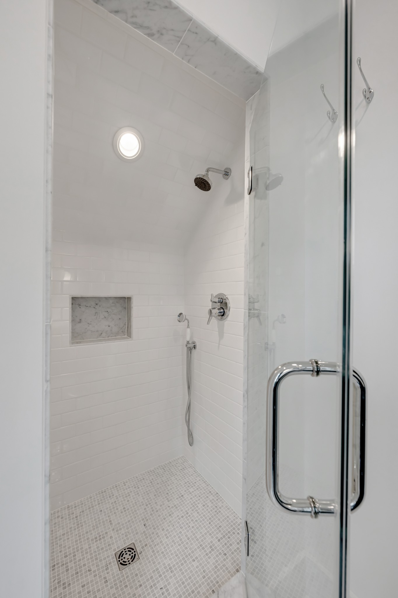 1402 Ashwood Ave Property Photo 52