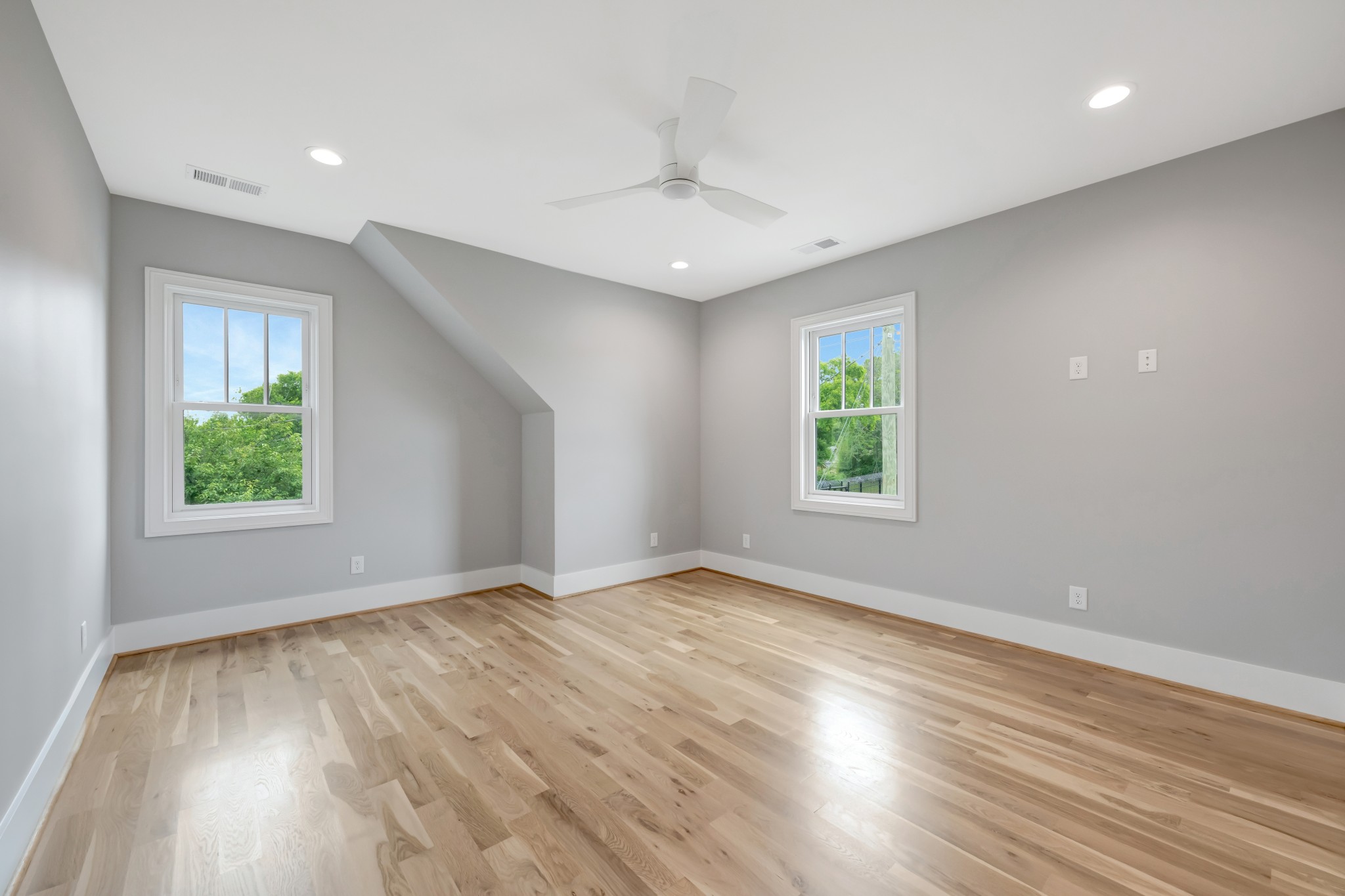 1402 Ashwood Ave Property Photo 61