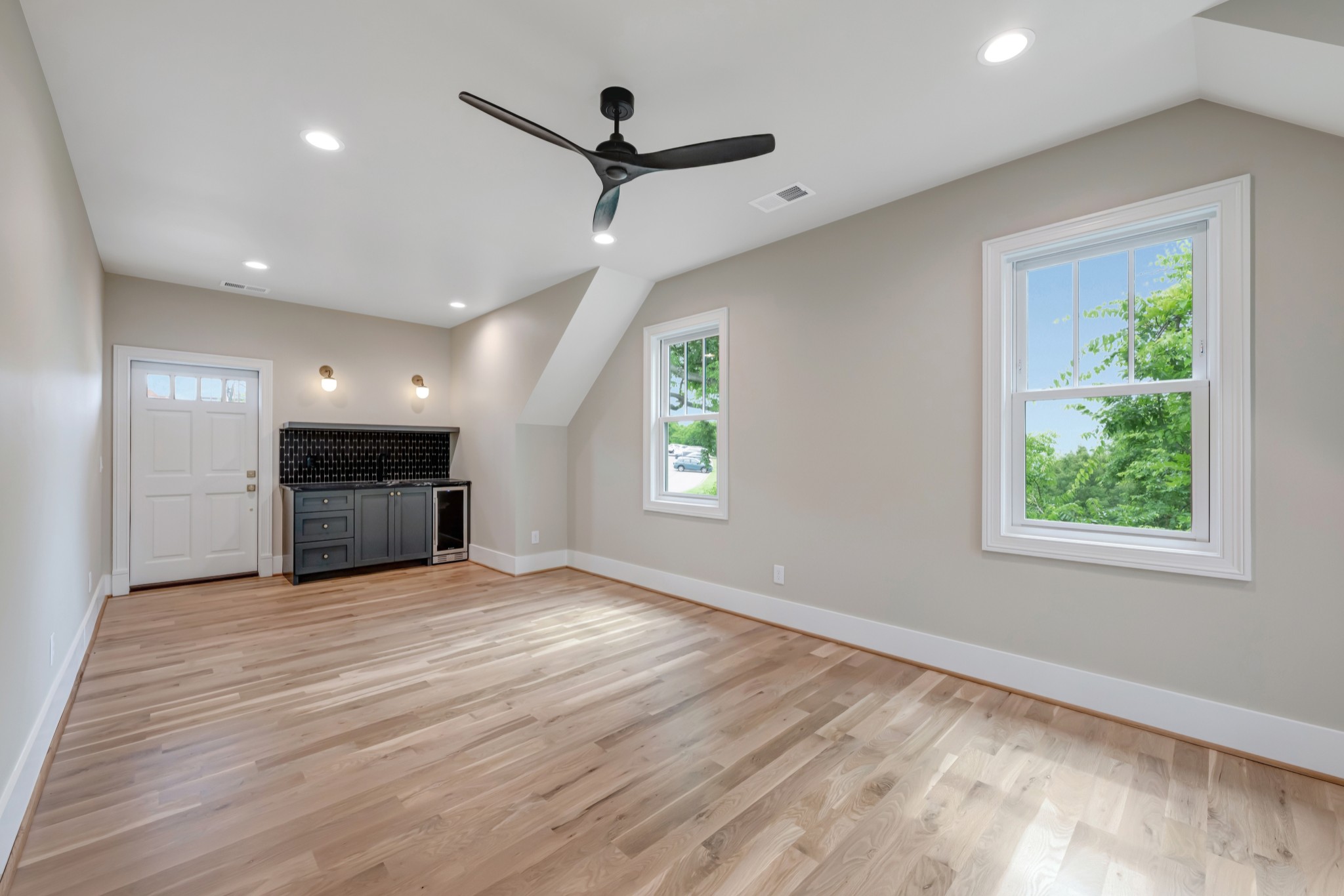 1402 Ashwood Ave Property Photo 65