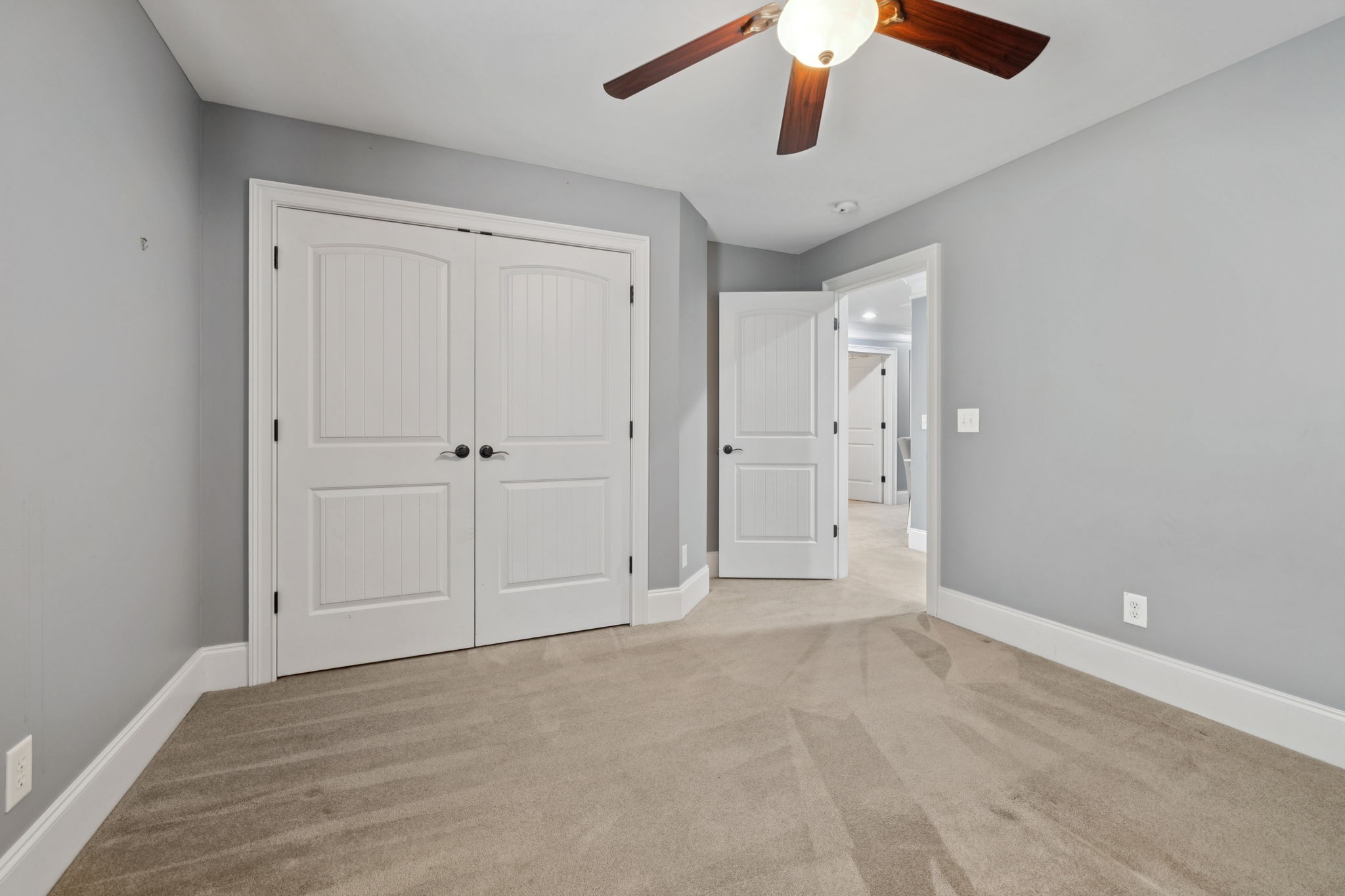 1526 Dewsbury Dr Property Photo 43