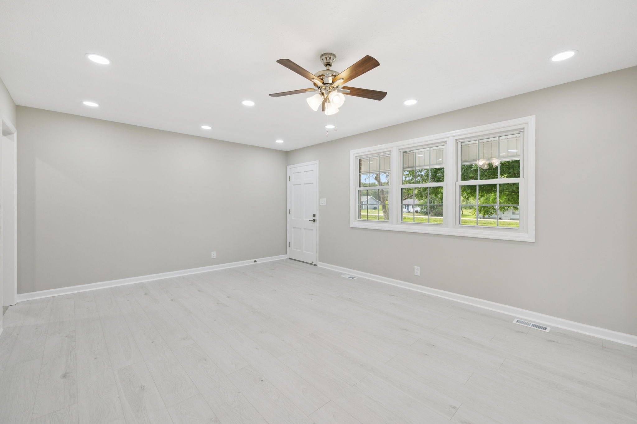 2762 Hunters Point Pike Property Photo 9