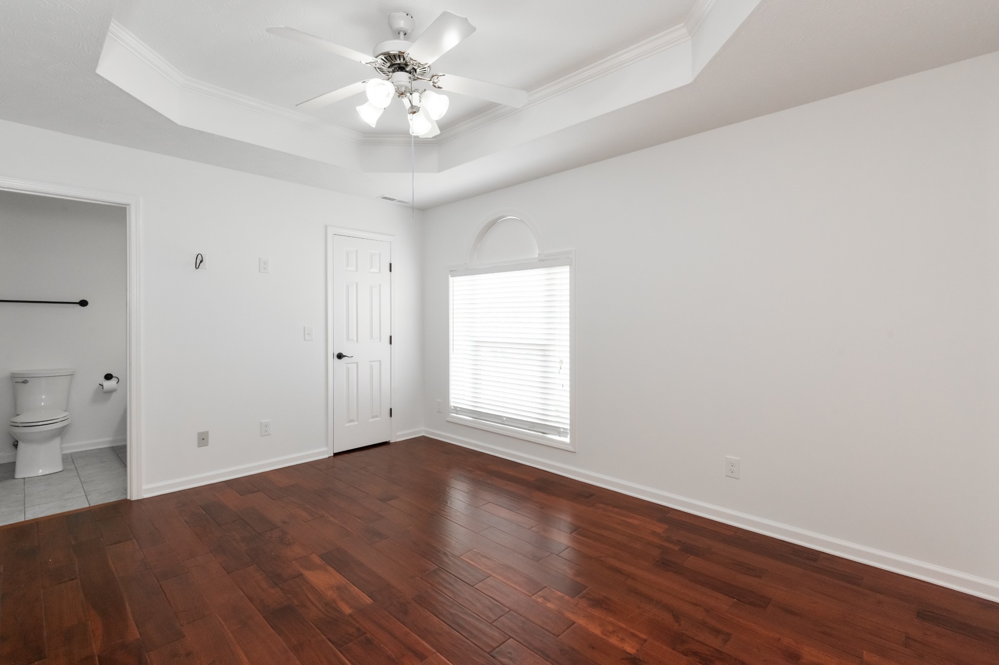 5026 Hectare Ln Property Photo 4