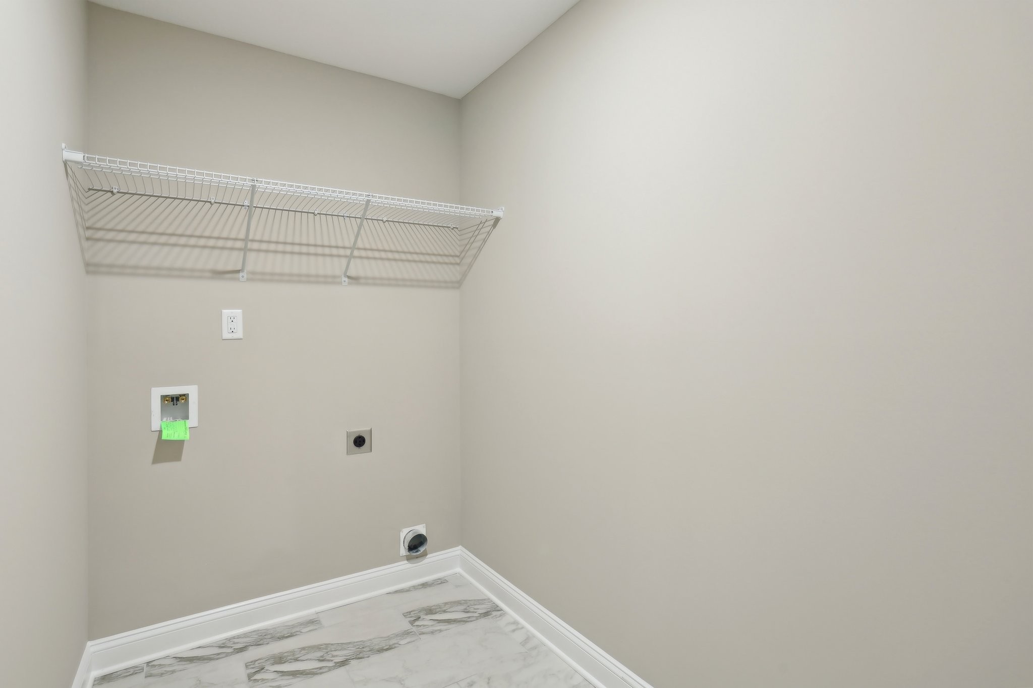 954 Tufnel Dr Property Photo 22
