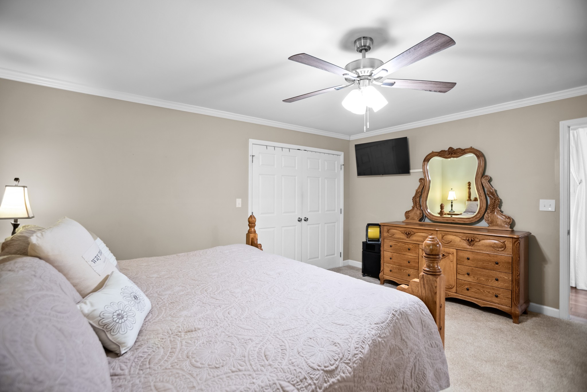 1364 Country Club Rd Property Photo 24
