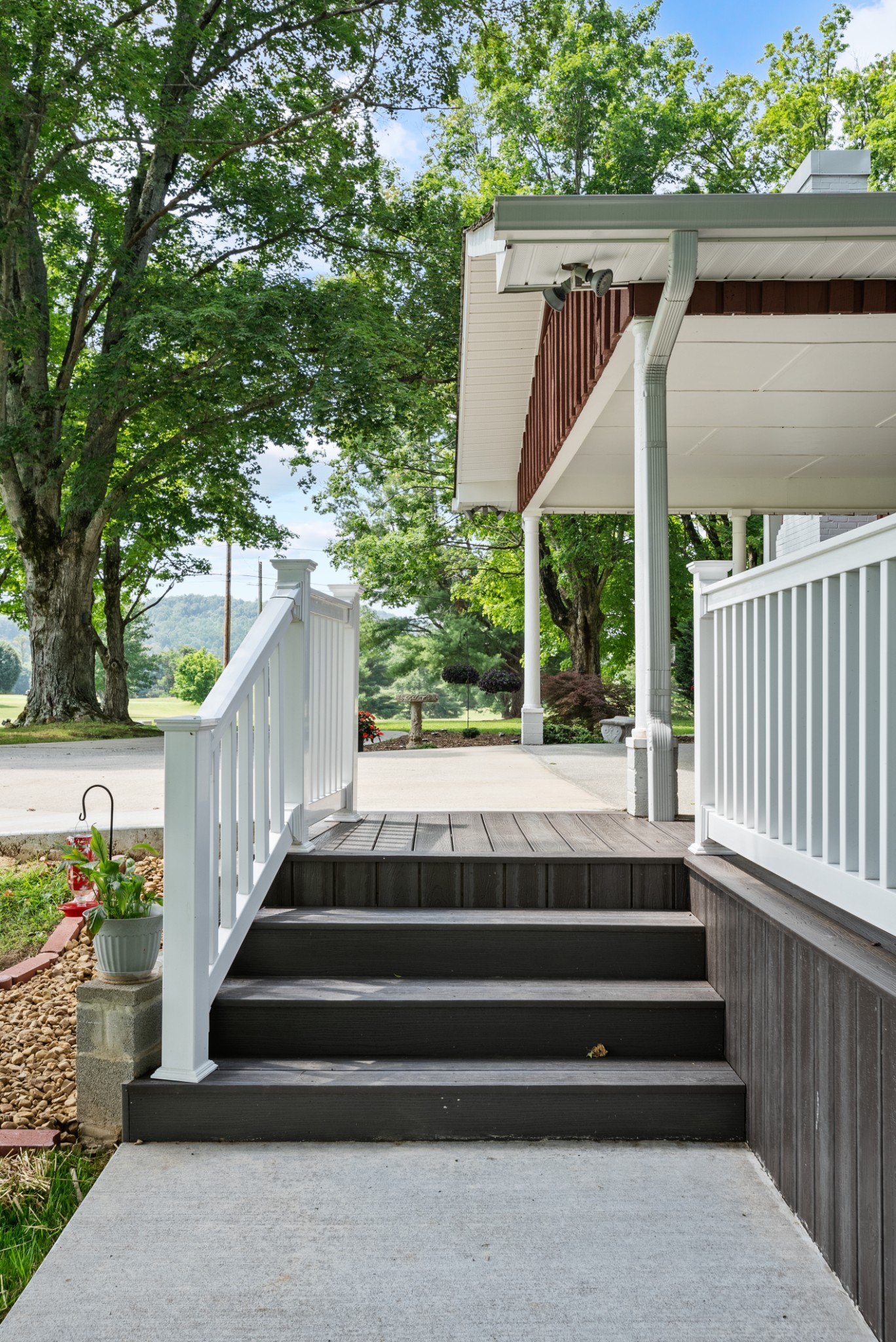 1364 Country Club Rd Property Photo 42
