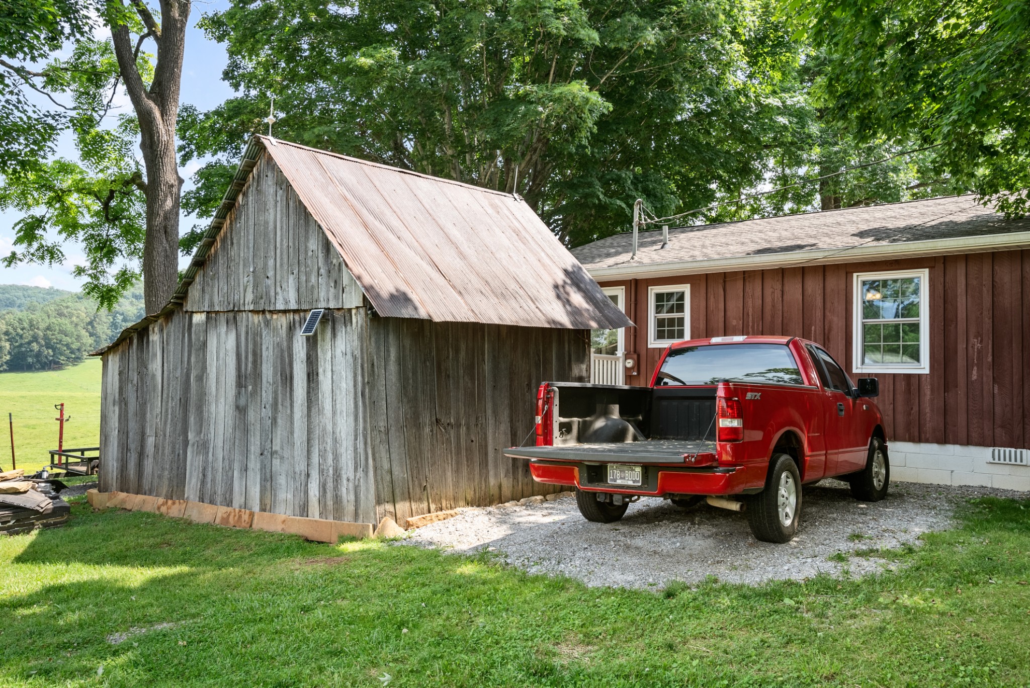 1364 Country Club Rd Property Photo 44