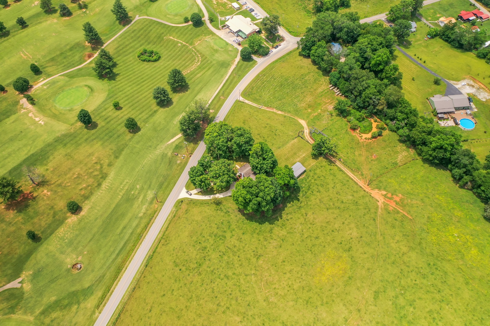 1364 Country Club Rd Property Photo 56