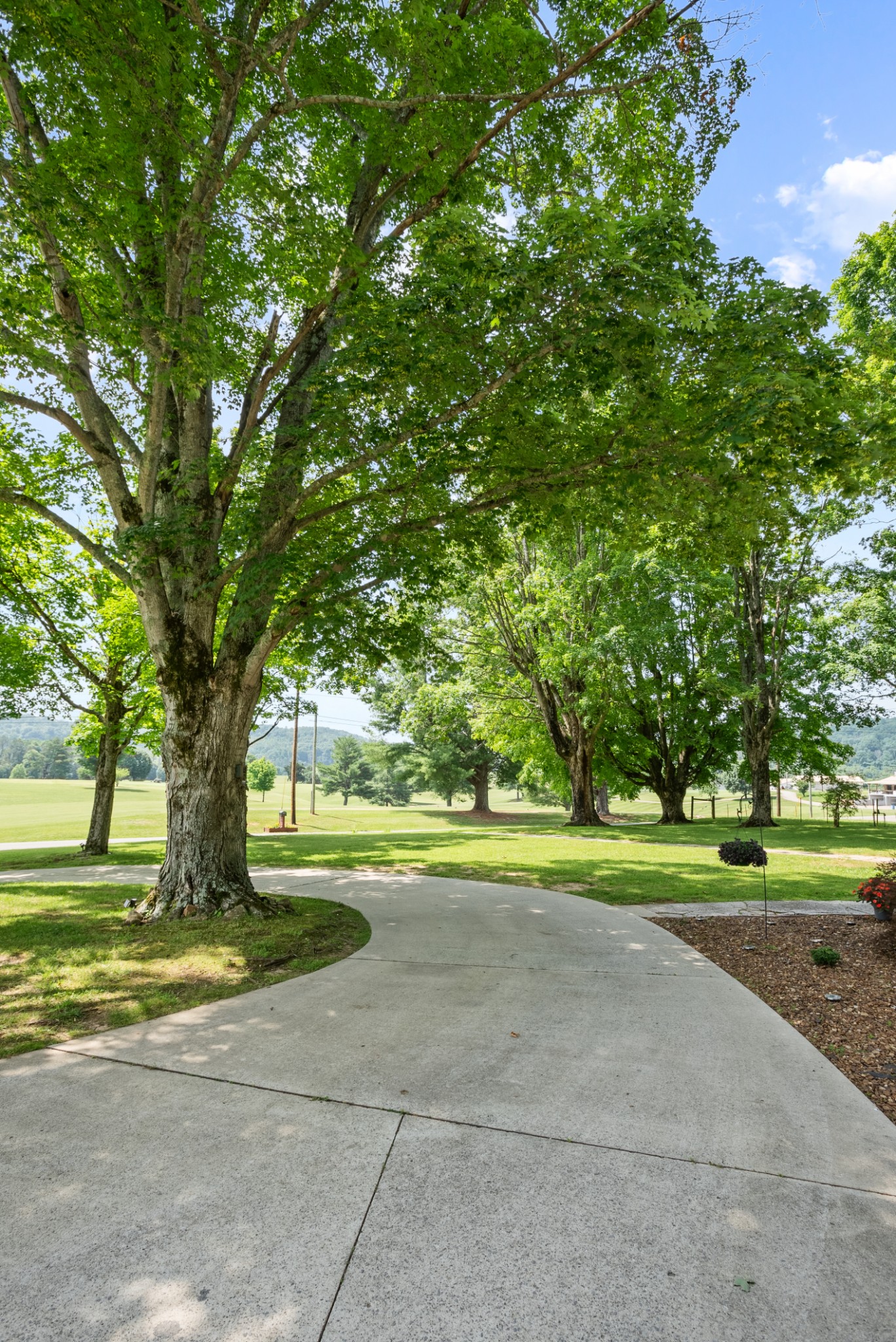 1364 Country Club Rd Property Photo 70