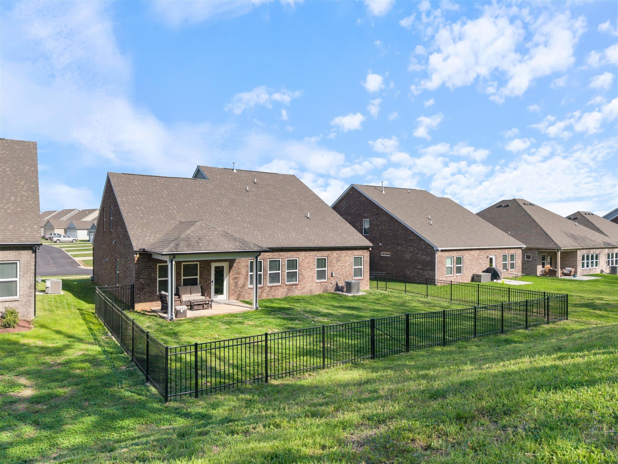 565 Kipton Trl Property Photo 35