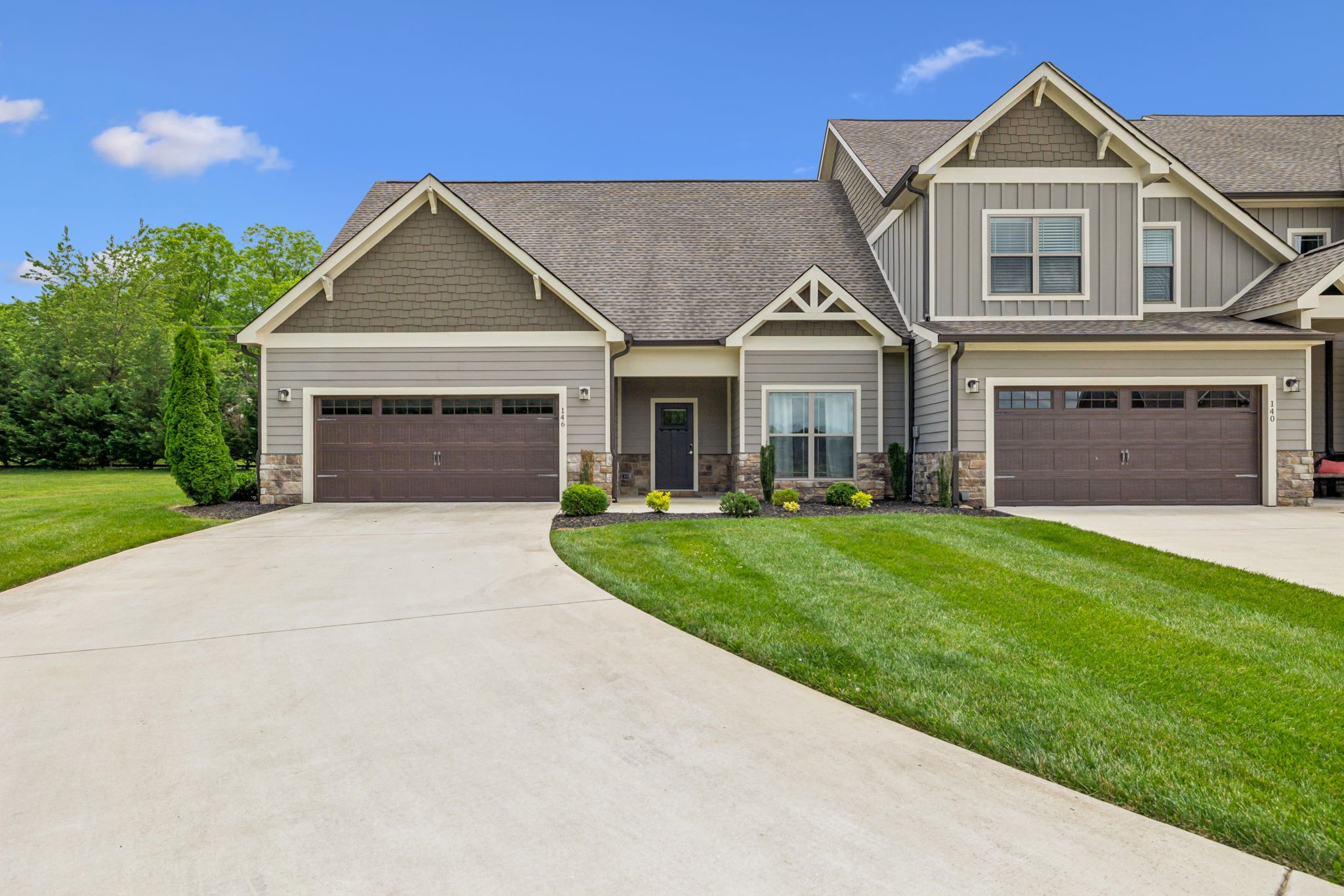 146 Island Way Property Photo 1