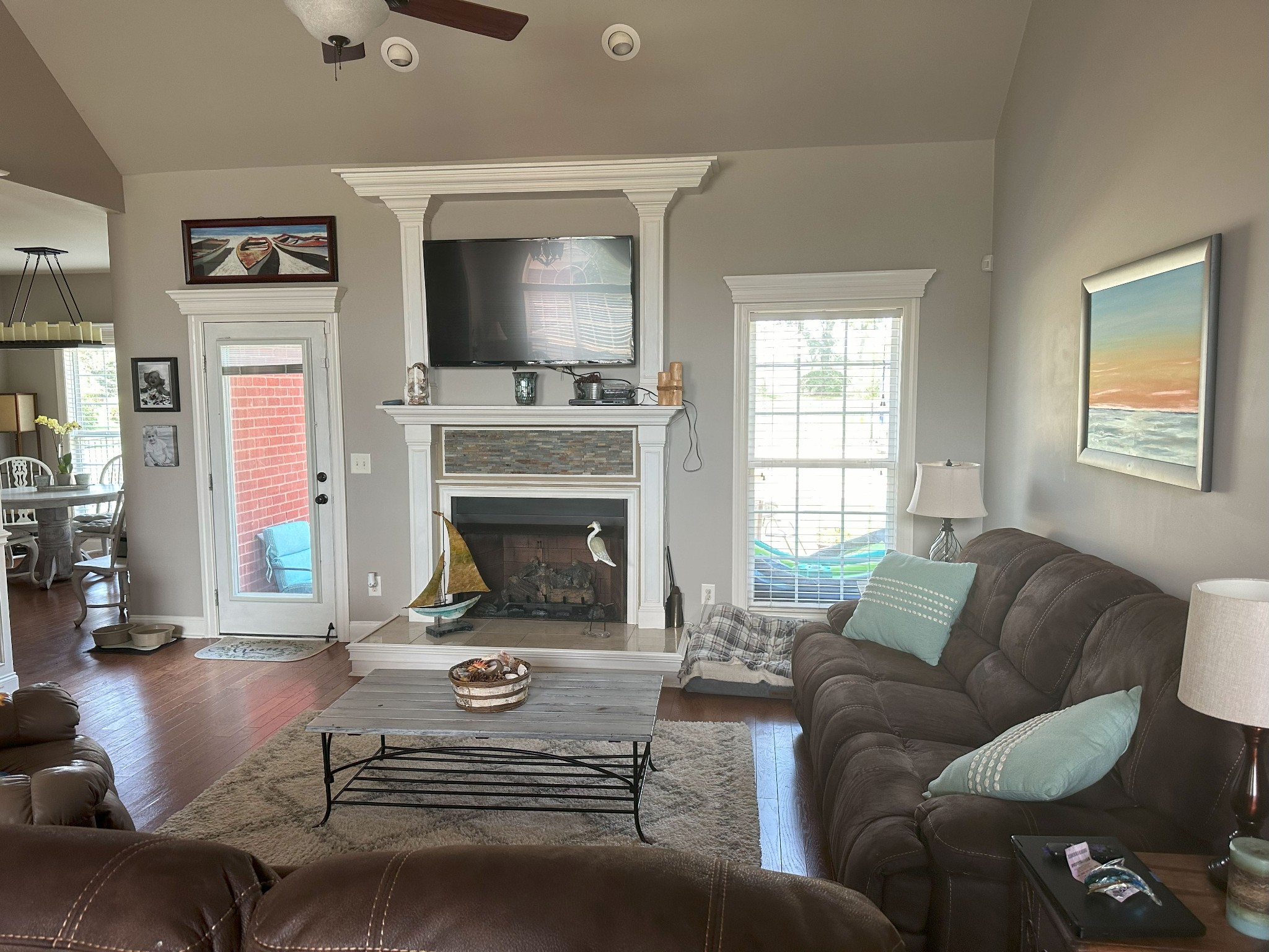 1032 Harness Cir Property Photo 8