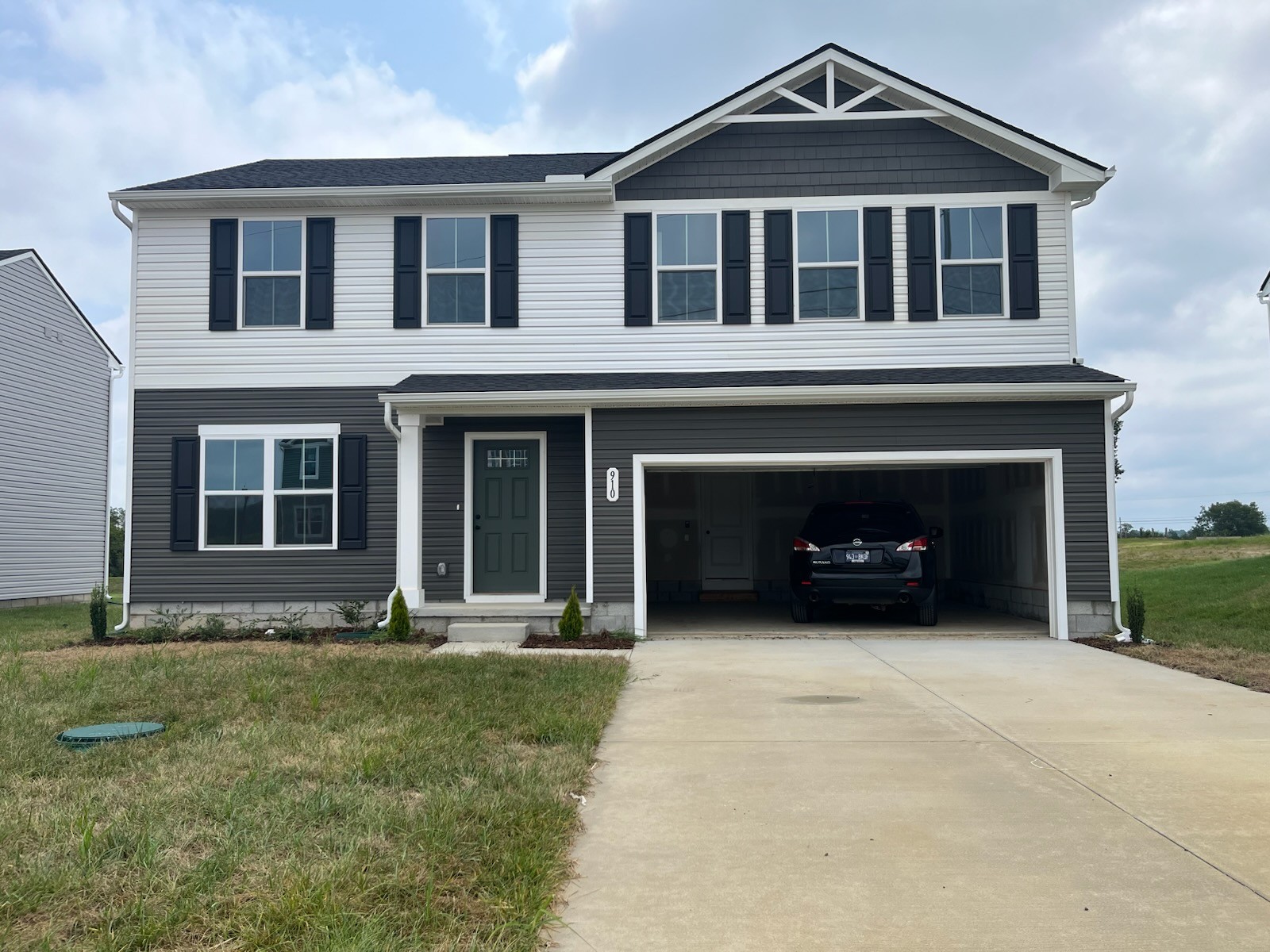 910 Kalu Dr Property Photo 1