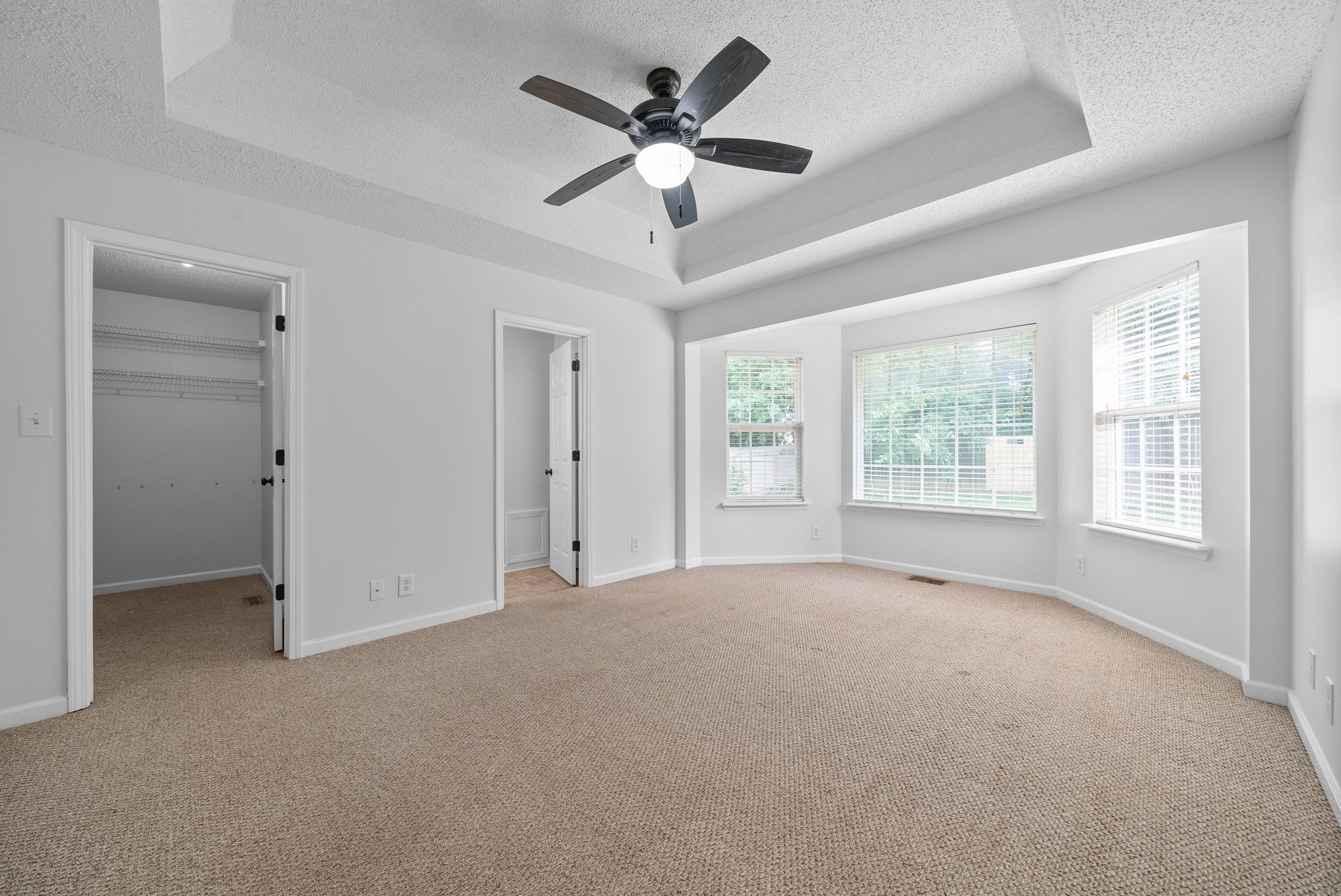 4045 New Grange Cir Property Photo 9