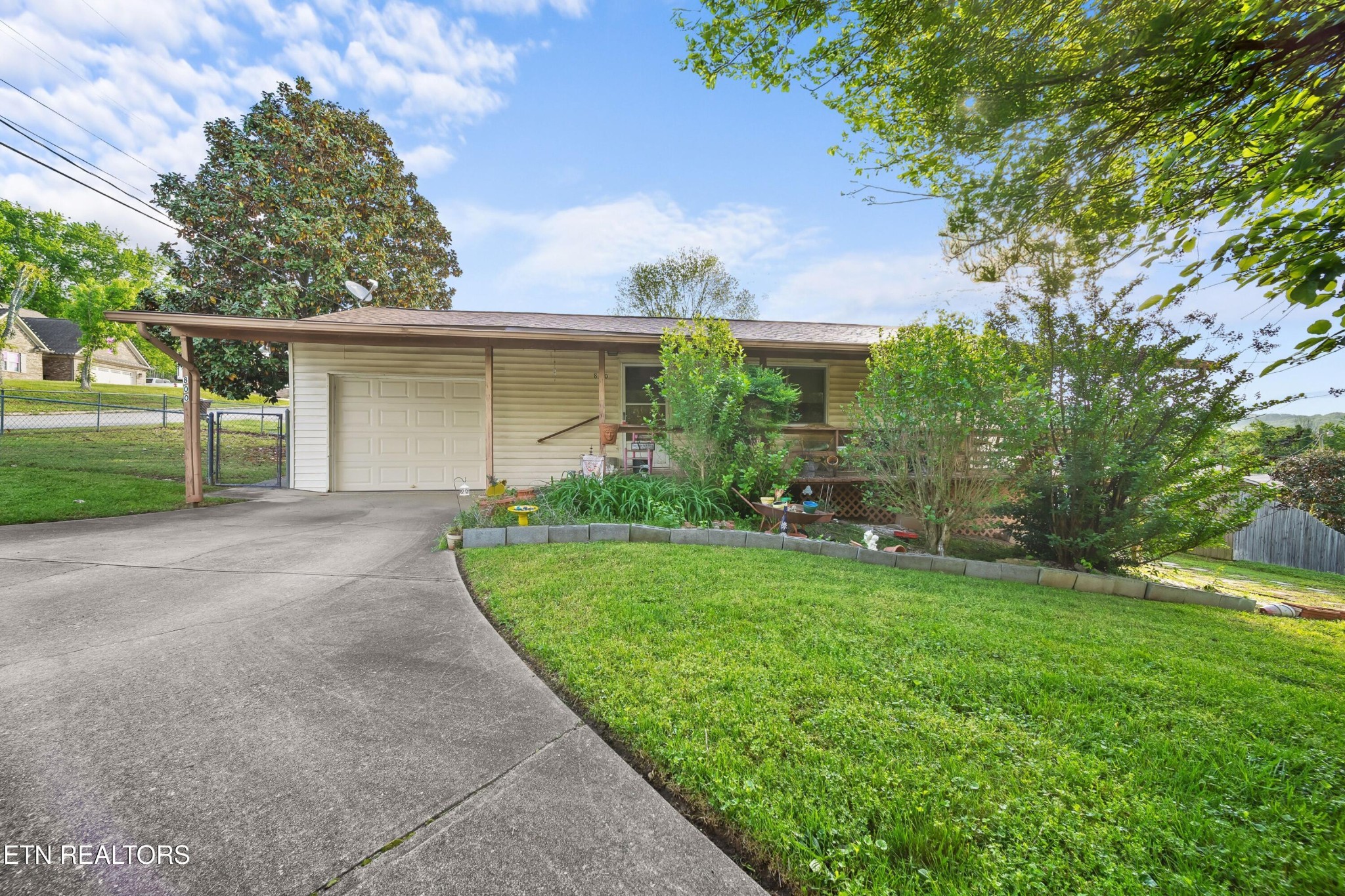 800 Jennifer Drive