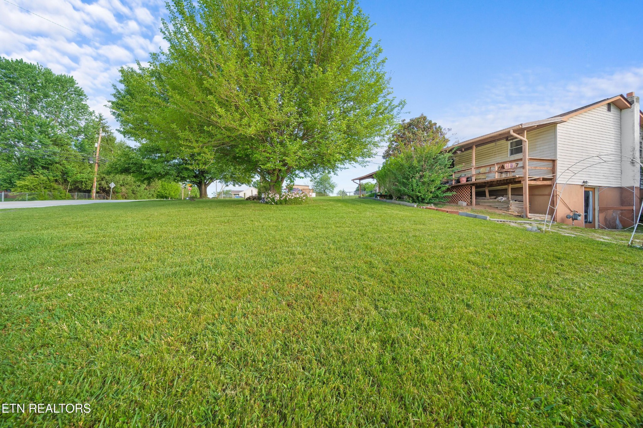 800 Jennifer Drive Property Photo 4