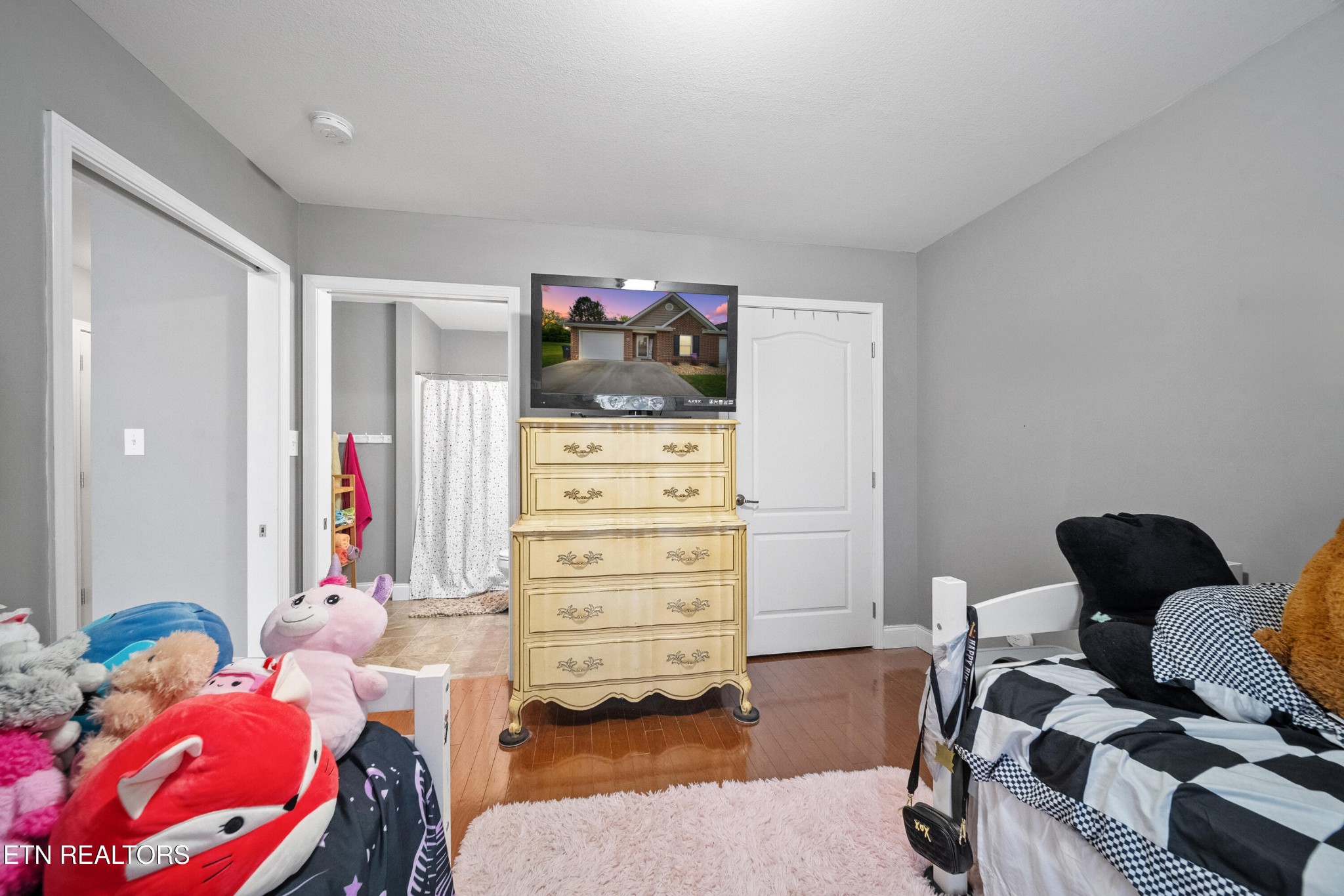 5003 White Petal Way Property Photo 6