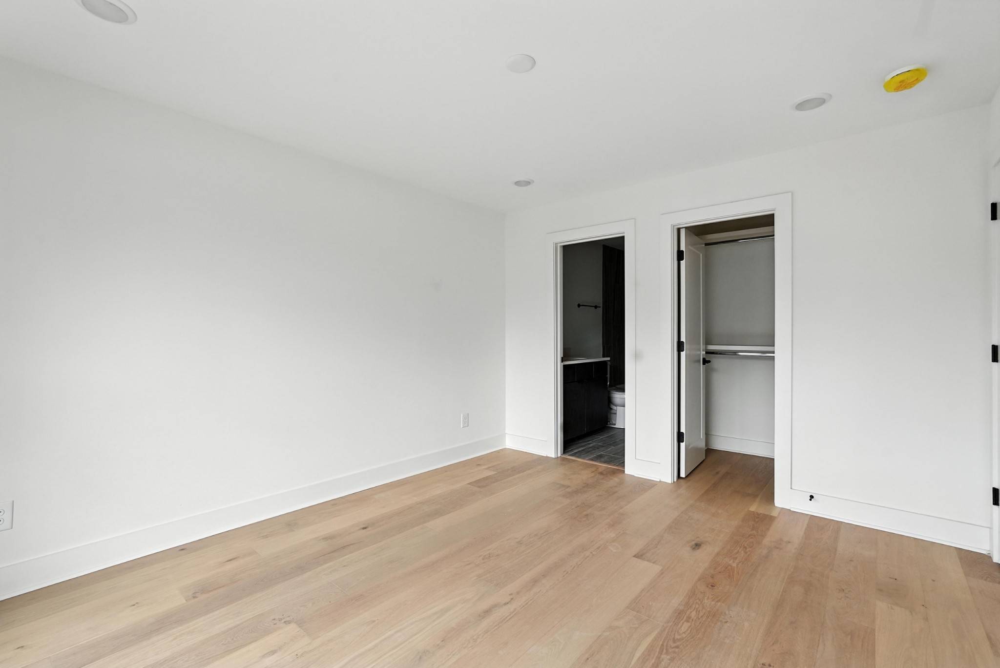 548b Rosedale Ave Property Photo 6