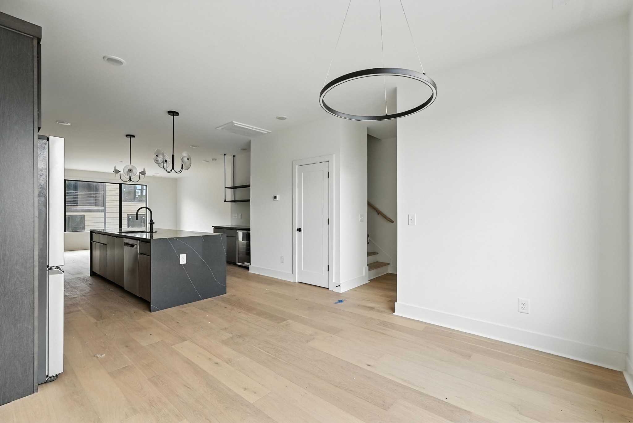 548b Rosedale Ave Property Photo 17
