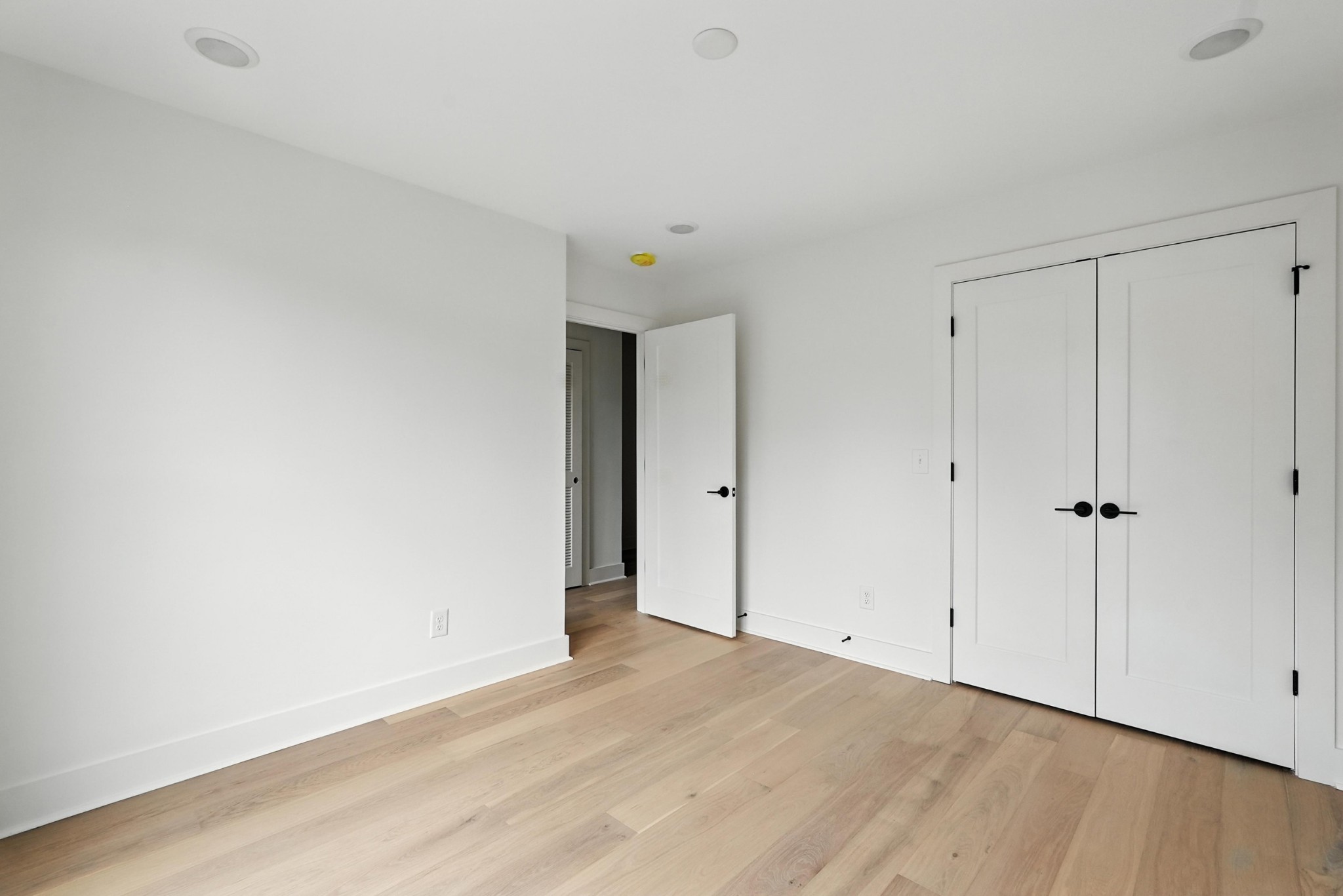 548b Rosedale Ave Property Photo 21