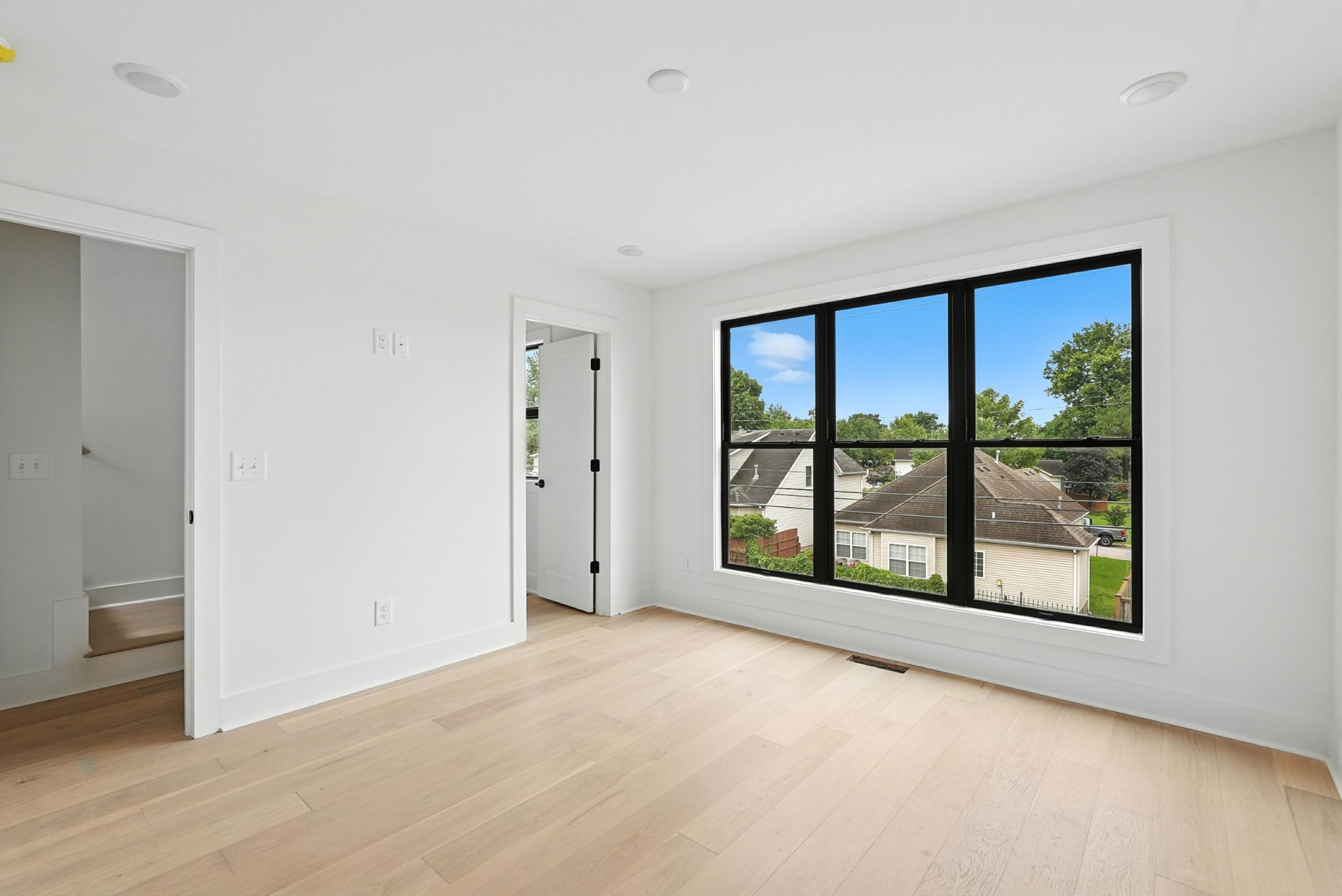 548b Rosedale Ave Property Photo 29