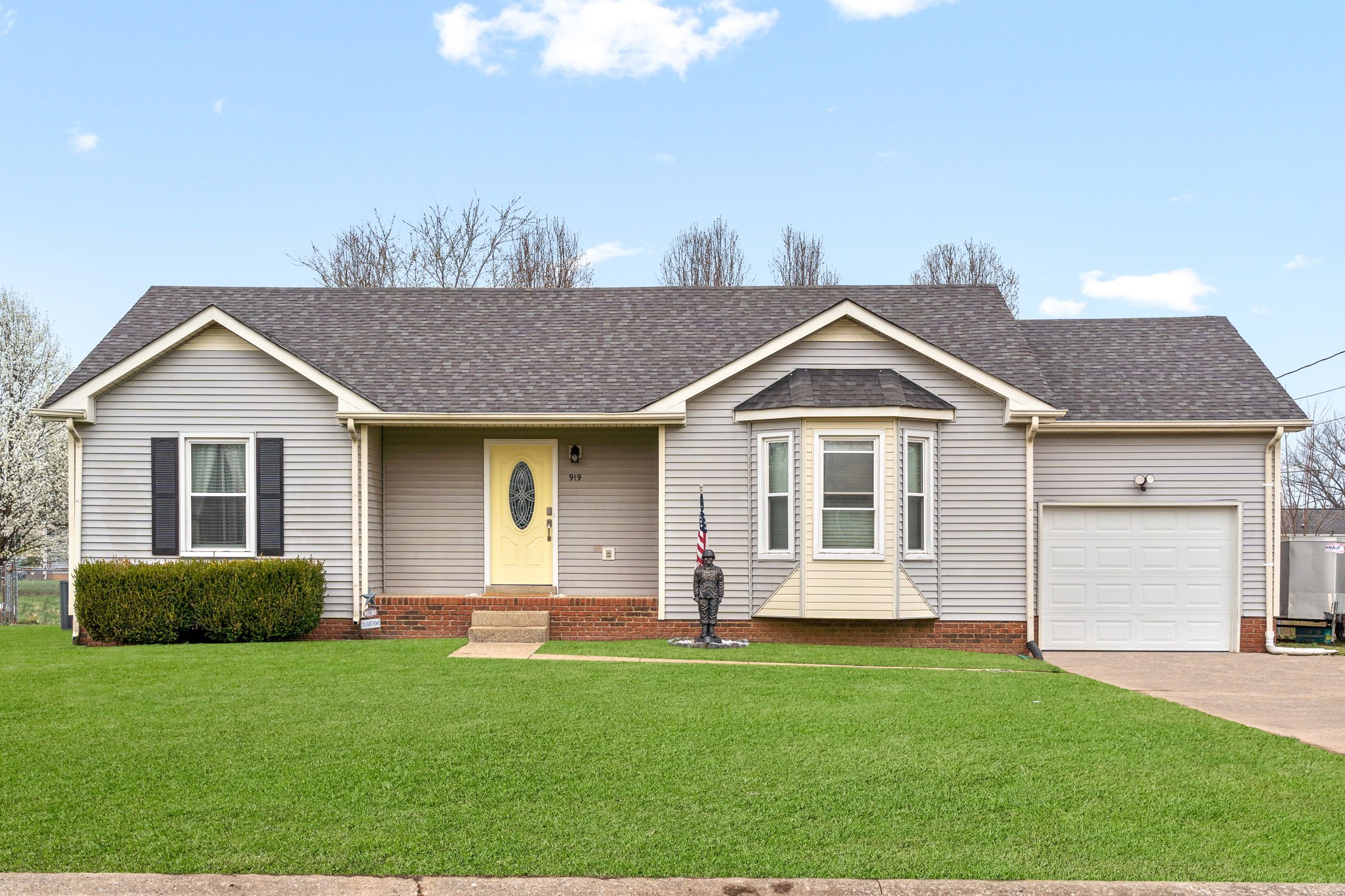 919 Desota Ln Property Photo 1