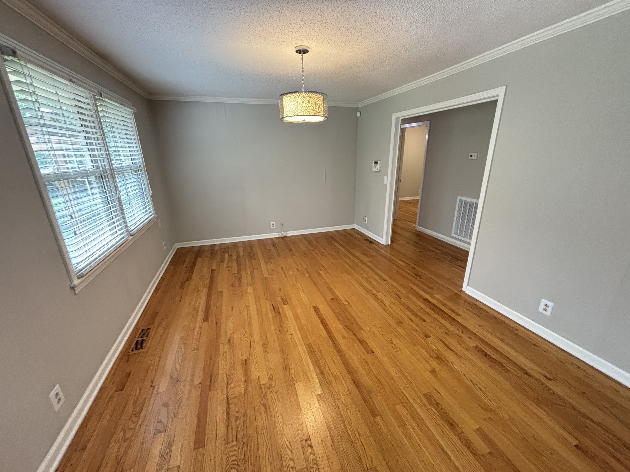 106 Laurel Ln Property Photo 6