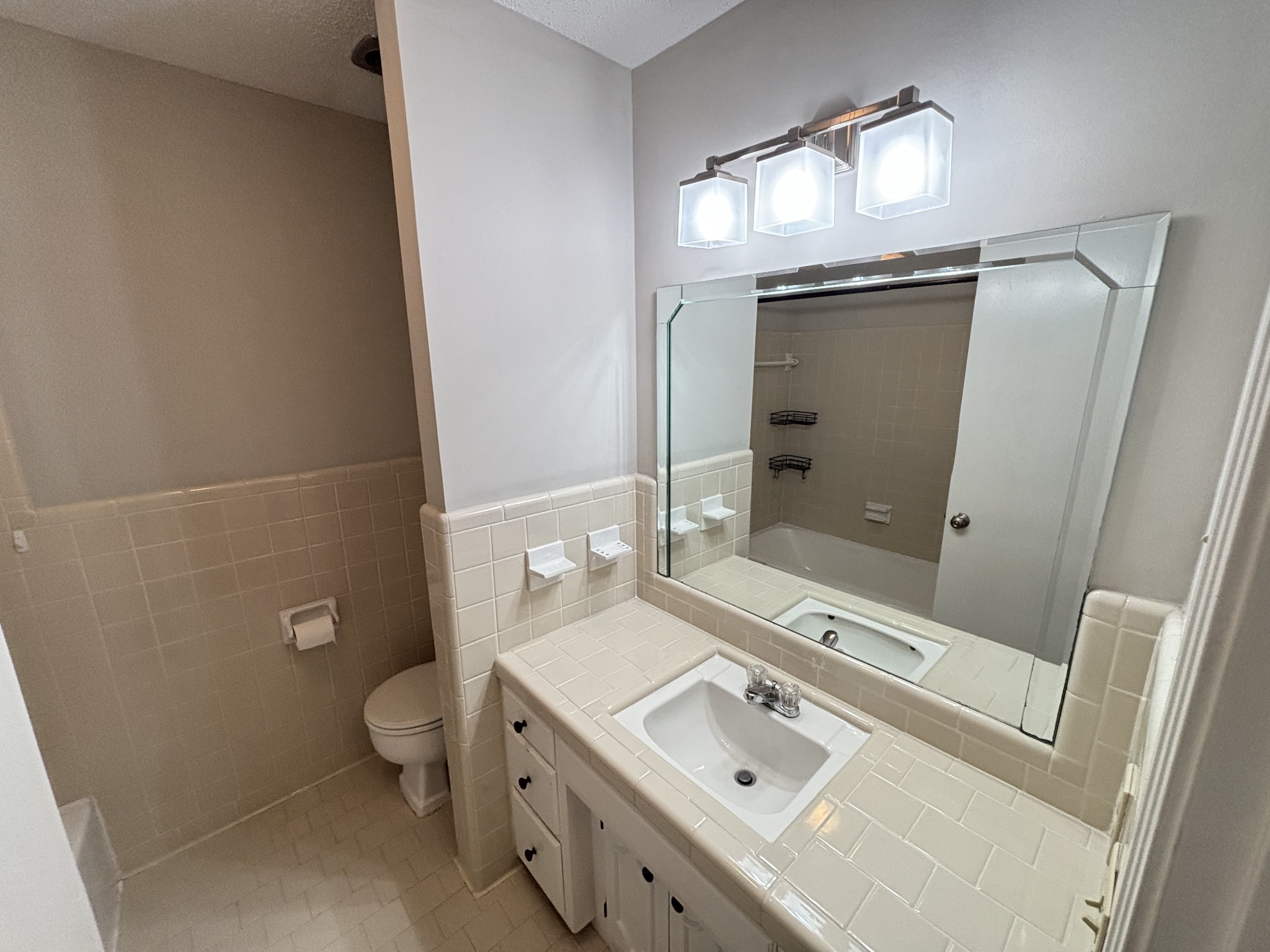 106 Laurel Ln Property Photo 9