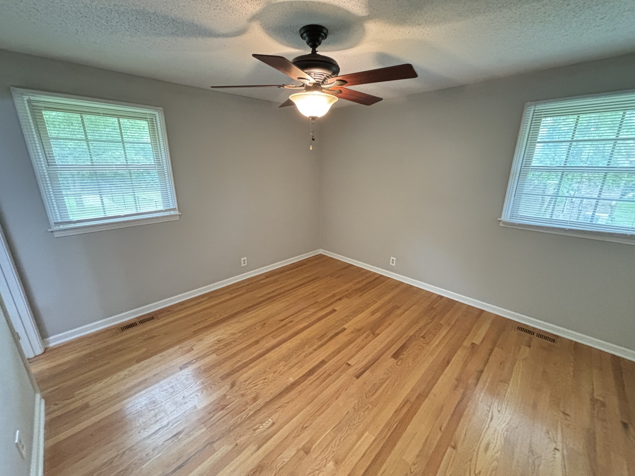 106 Laurel Ln Property Photo 12