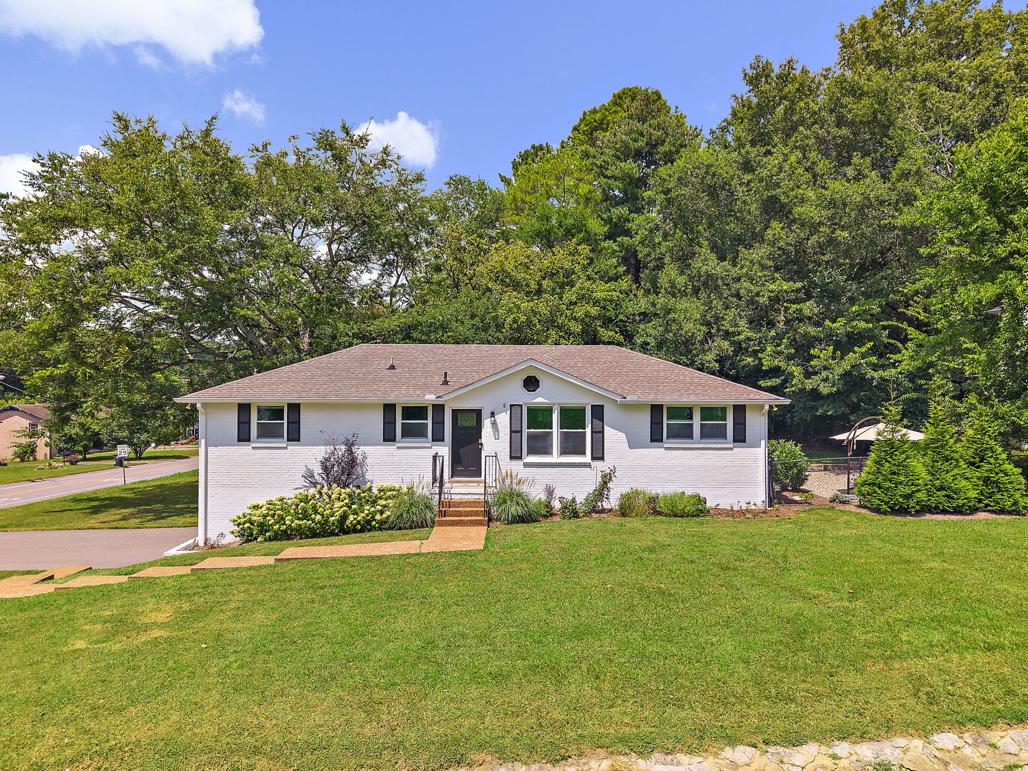 600 Huntington Pkwy Property Photo 1