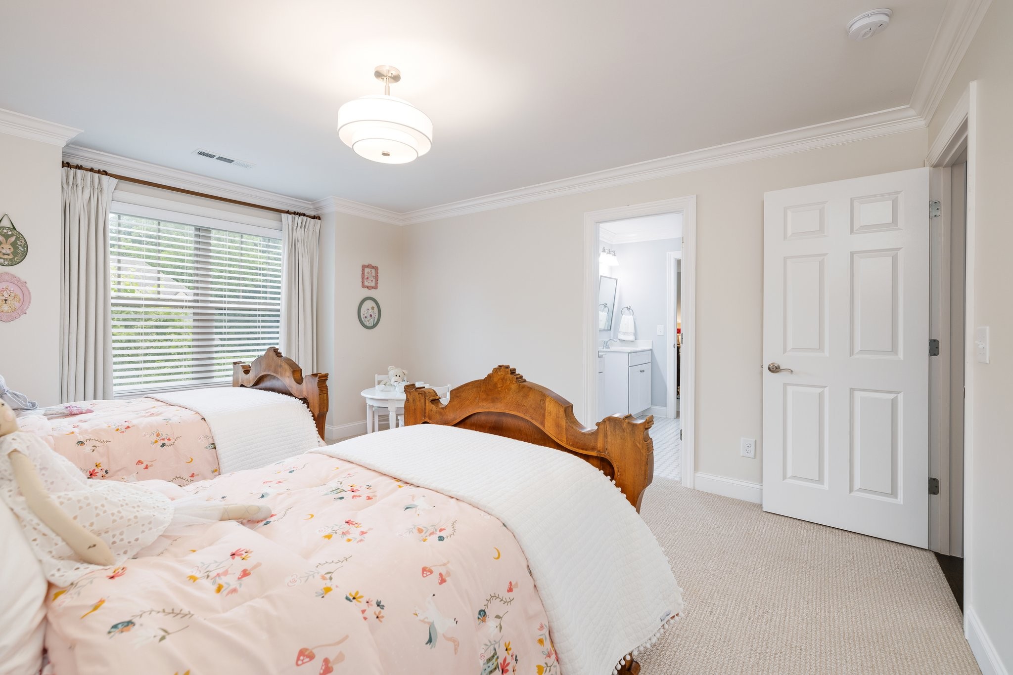 6826 Falls Ridge Ln Property Photo 44
