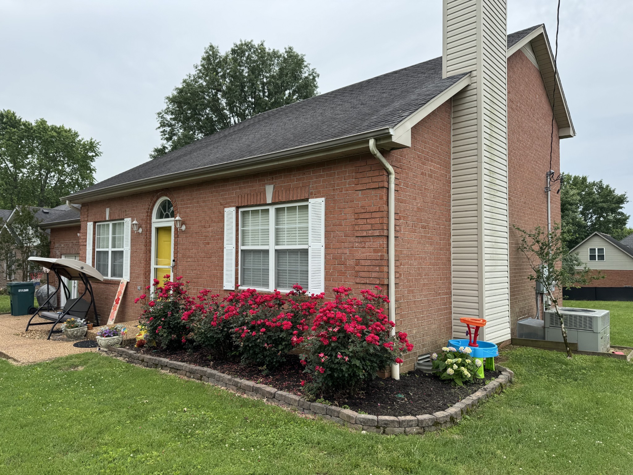 1114 Lea Cir Property Photo 1