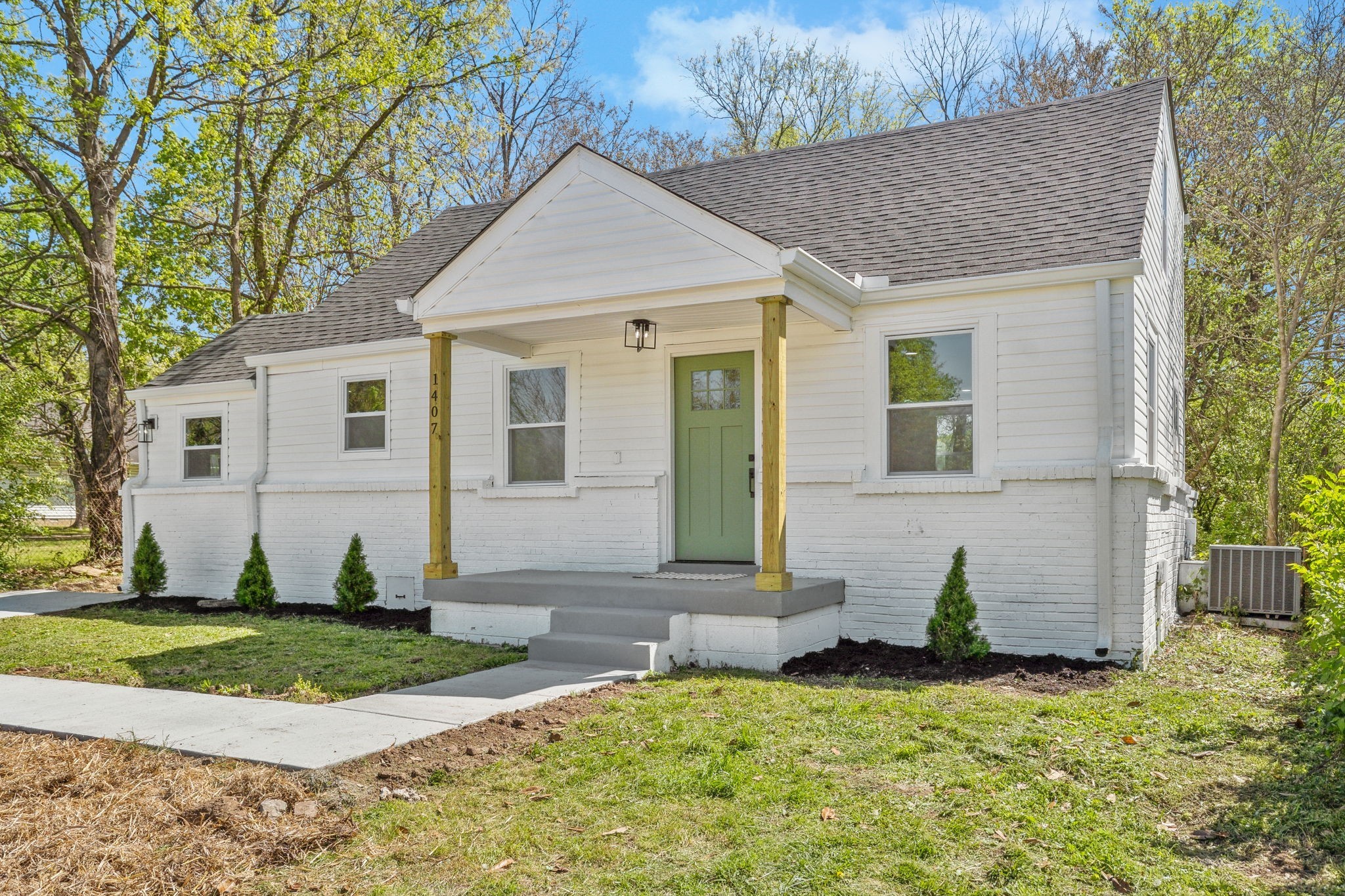 1407 Jones Ave Property Photo 1