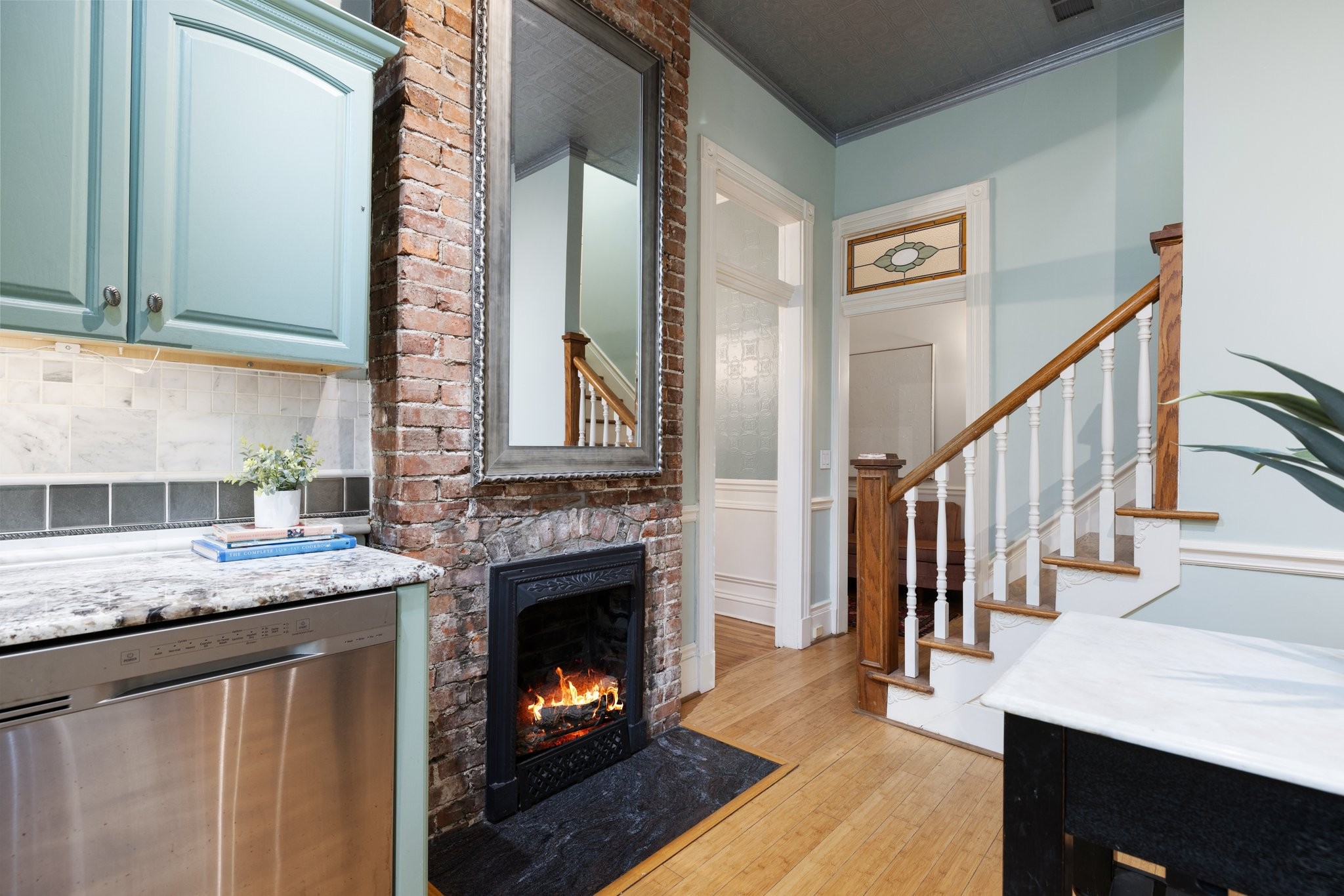 906 Fatherland St Property Photo 30