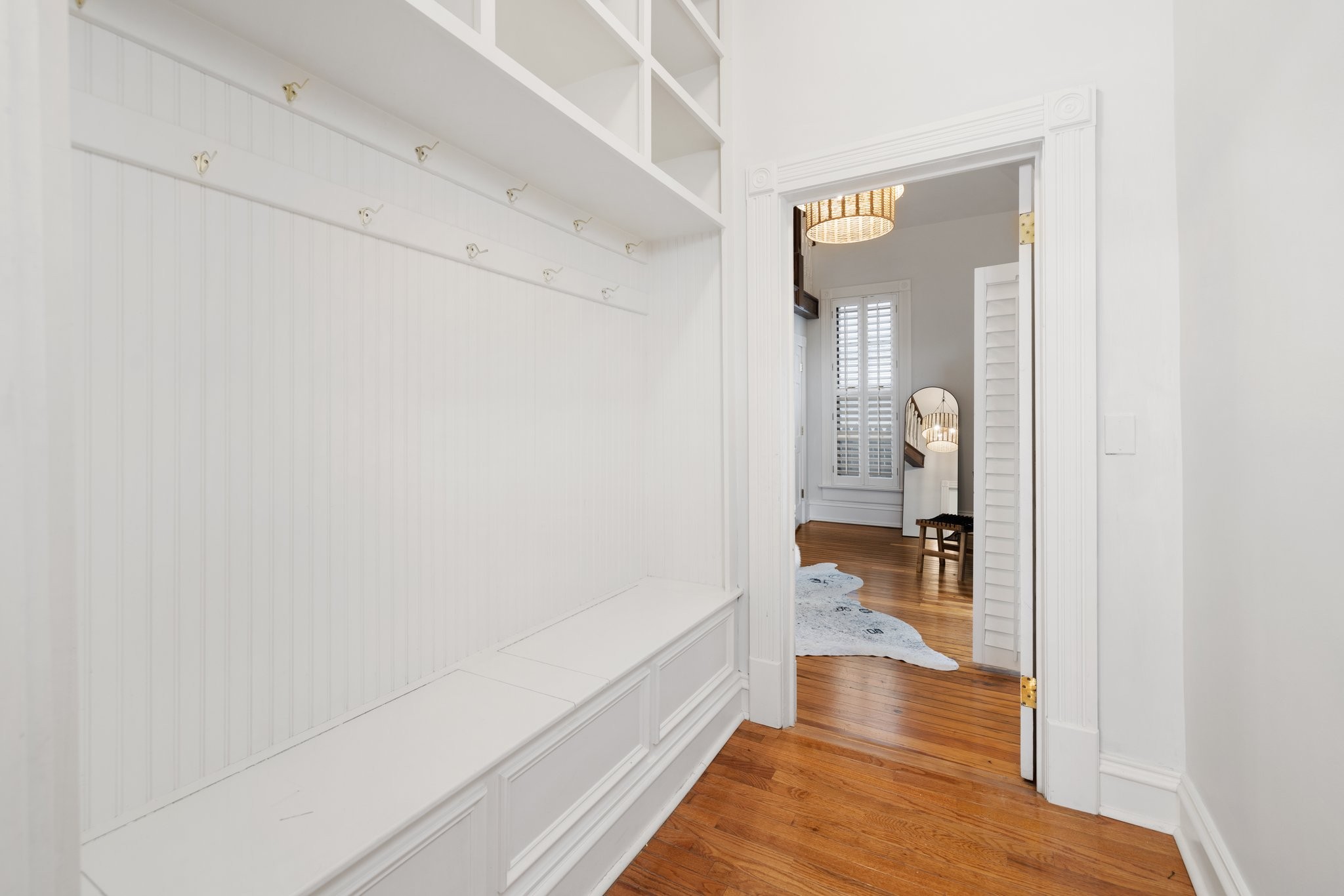 906 Fatherland St Property Photo 54